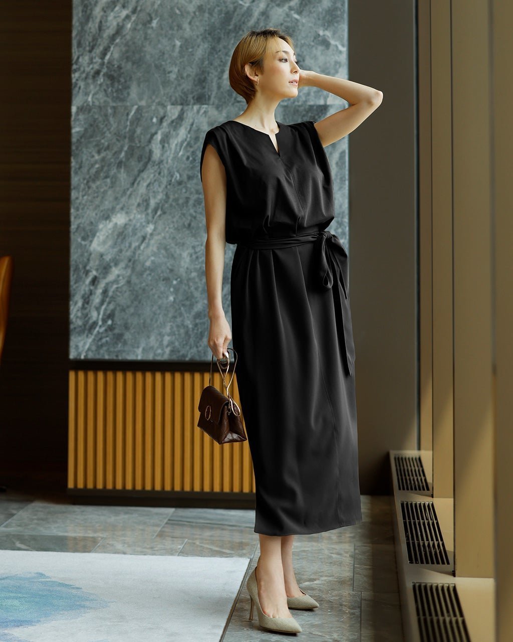 【ドゥクラッセ/DoCLASSE】の異素材コンビ・キーネックワンピース インテリア・キッズ・メンズ・レディースファッション・服の通販 founy(ファニー) 　ファッション　Fashion　レディースファッション　Fashion for Women　ワンピース　Dresses　ブラック|ID: prp329100003386090 ipo3291000000035796956