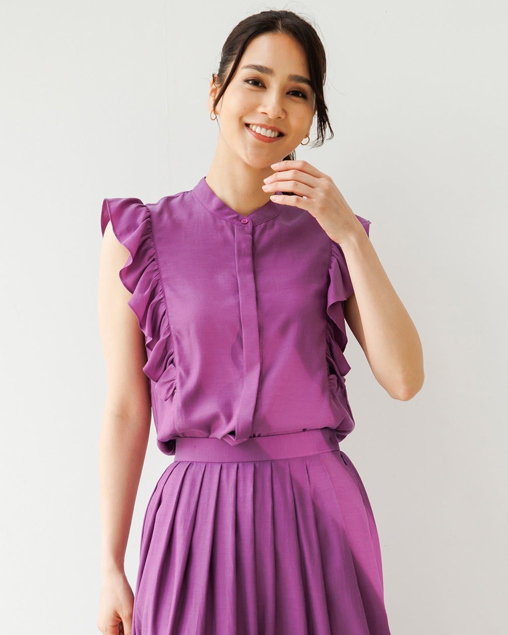 【ドゥクラッセ/DoCLASSE】のキュプラコットン・フリルブラウス 人気、トレンドファッション・服の通販 founy(ファニー) 　ファッション　Fashion　レディースファッション　Fashion for Women　トップス・カットソー　Cut & Sew Tops　シャツ・ブラウス・オフィスカジュアル　Elegant Blouses & Button-Ups　なめらか　Smooth, Silky Texture　キュプラ　Cupro, Eco Fabric　セットアップ　Set-Up, Coordinated Outfit　ノースリーブ　Sleeveless, No-Sleeve　フリル　Frill, Ruffle　エレガント 上品　Elegant　夏　Summer　定番　Standard, Basic Item　日本製　Made In Japan　 other-1|ID: prp329100003418754 ipo3291000000033630957