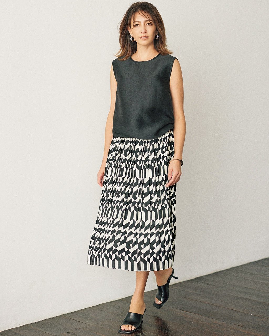 【ドゥクラッセ/DoCLASSE】のドレッシークレープ・プリーツスカート 人気、トレンドファッション・服の通販 founy(ファニー) ファッション Fashion レディースファッション Fashion for Women スカート Skirts プリーツスカート / 上品フェミニンスタイル Pleated Skirts プリント Print, Printed Pattern プリーツ Pleats, Pleated 夏 Summer 春 Spring S/S・春夏 SS, Spring/Summer, Warm Season other-1|ID: prp329100003559728 ipo3291000000035798384