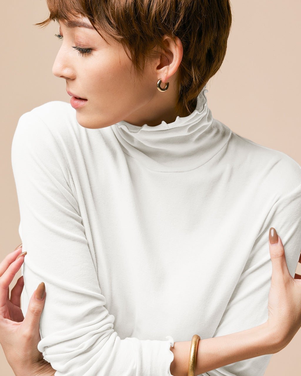 【ドゥクラッセ/DoCLASSE】のコットンガーゼ・メロウタートルネック 人気、トレンドファッション・服の通販 founy(ファニー) 　ファッション　Fashion　レディースファッション　Fashion for Women　トップス・カットソー　Cut & Sew Tops　シャツ・ブラウス・オフィスカジュアル　Elegant Blouses & Button-Ups　ロングTシャツ・Tシャツ　Longline T-Shirts & Tees　カットソー・ベーシックTシャツ　Cut-and-Sewn Tops / Stretch Tees & Basics　タートルネック・ハイネックトップス　Turtlenecks & High-Neck Tops　おすすめ　Recommended / Our Picks　インナー　Innerwear　カットソー　Cut and Sewn Top　ジャケット　Jacket, Outerwear　セーター　Sweater, Knitwear　タートルネック　Turtleneck, High Neck　フェミニン　Feminine, Girly　ベスト　Vest, Waistcoat　エレガント 上品　Elegant　秋　Autumn　 other-1|ID: prp329100003580941 ipo3291000000034296608
