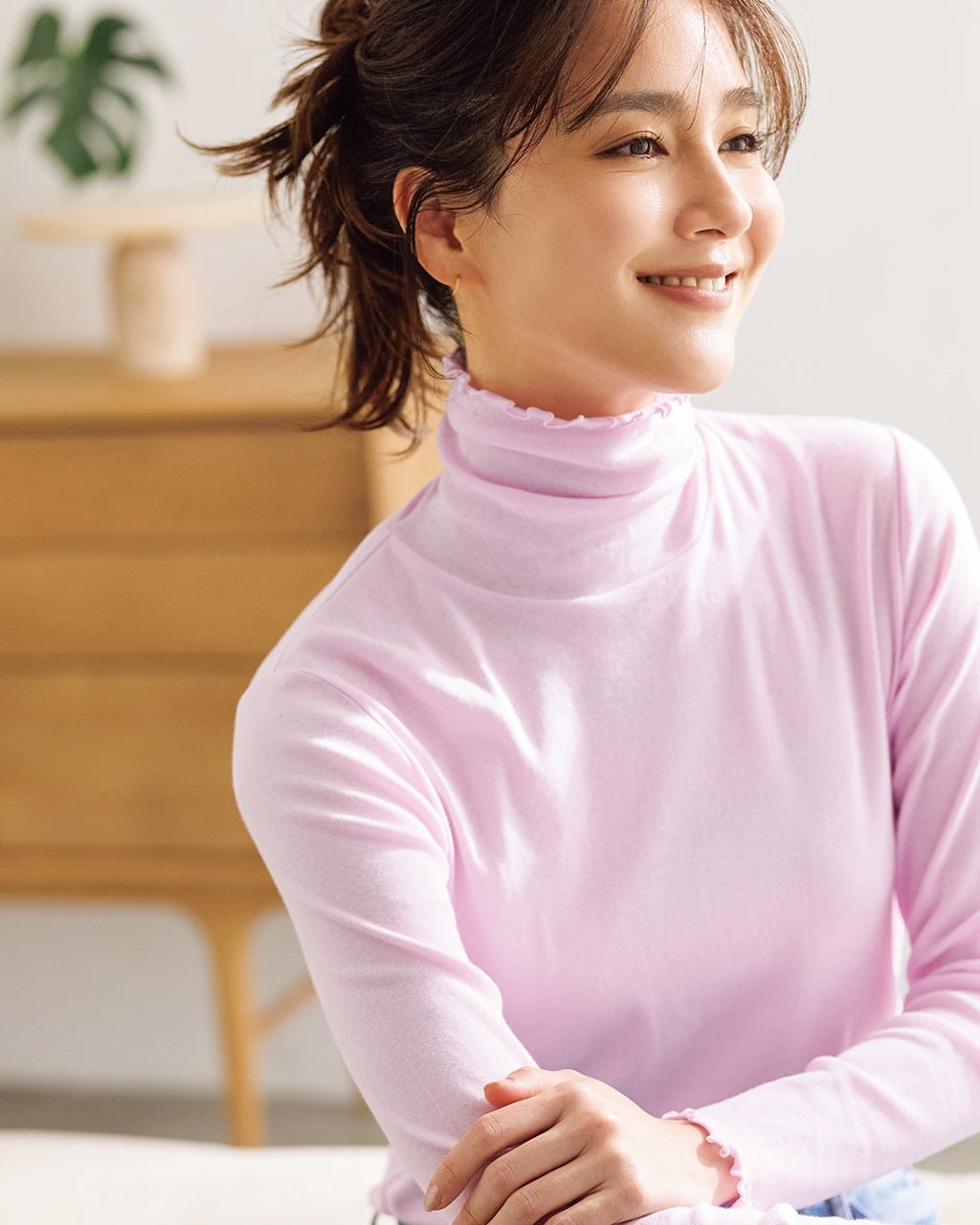 【ドゥクラッセ/DoCLASSE】のコットンガーゼ・メロウタートルネック インテリア・キッズ・メンズ・レディースファッション・服の通販 founy(ファニー) 　ファッション　Fashion　レディースファッション　Fashion for Women　トップス・カットソー　Cut & Sew Tops　シャツ・ブラウス・オフィスカジュアル　Elegant Blouses & Button-Ups　ロングTシャツ・Tシャツ　Longline T-Shirts & Tees　カットソー・ベーシックTシャツ　Cut-and-Sewn Tops / Stretch Tees & Basics　タートルネック・ハイネックトップス　Turtlenecks & High-Neck Tops　カットソー　Cut and Sewn Top　人気　Popular, Best Seller　ピンク|ID: prp329100003580941 ipo3291000000036119031