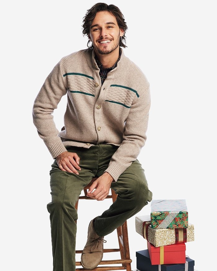 【ドゥクラッセ/DoCLASSE / MEN】のボタンフロントニットカーディガン インテリア・キッズ・メンズ・レディースファッション・服の通販 founy(ファニー) https://founy.com/ ファッション Fashion メンズファッション Fashion for Men ジャケット Jacket, Outerwear スタンド Stand Collar, Upright Stand ベスト Vest, Waistcoat メンズ Men's, Menswear |ID: prp329100003597050 ipo3291000000028262714