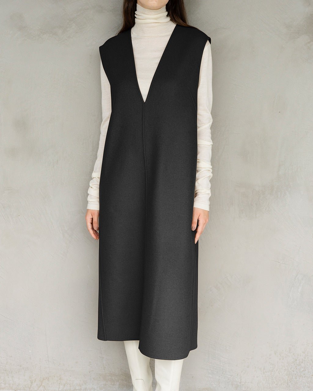 【ドゥクラッセ/DoCLASSE】のメルトンダブルフェイス・ワンピースジレ インテリア・キッズ・メンズ・レディースファッション・服の通販 founy(ファニー) 　ファッション　Fashion　レディースファッション　Fashion for Women　アウター　Coat / Outerwear Collection　ブラック|ID: prp329100003658511 ipo3291000000034725575