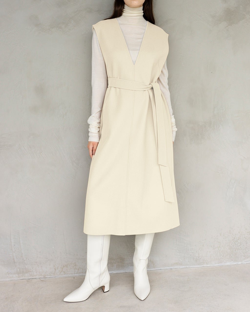 【ドゥクラッセ/DoCLASSE】のメルトンダブルフェイス・ワンピースジレ インテリア・キッズ・メンズ・レディースファッション・服の通販 founy(ファニー) 　ファッション　Fashion　レディースファッション　Fashion for Women　アウター　Coat / Outerwear Collection　ホワイト|ID: prp329100003658511 ipo3291000000036066495