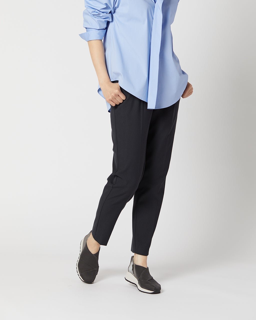 【フィットフィット/fitfit】のクロスインステップスニーカー インテリア・キッズ・メンズ・レディースファッション・服の通販 founy(ファニー) 　ファッション　Fashion　レディースファッション　Fashion for Women　おすすめ　Recommended / Our Picks　スタイリッシュ　Stylish, Fashionable　ストレッチ　Stretch, Stretchy Fabric　スニーカー　Sneakers, Trainers　フィット　Fit, Slim Fit　ベーシック　Basic, Essential　ラバー　Rubber, Rubber Sole　レース　Lace, Lace Fabric　軽量　Lightweight, Ultra Light　チャコールグレー|ID: prp329100003780062 ipo3291000000028263597