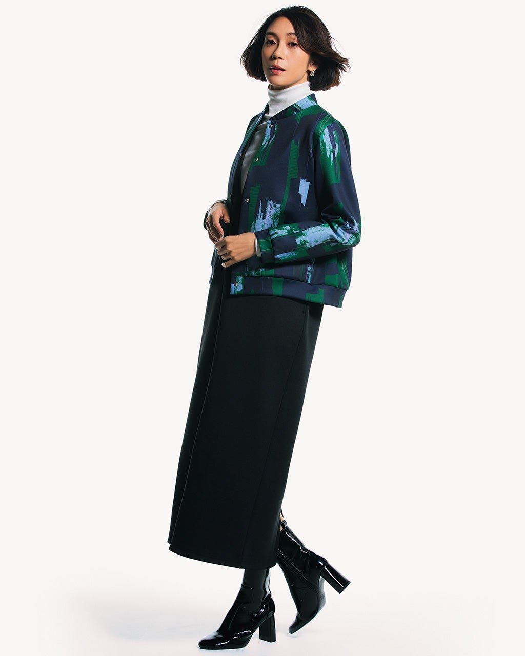 【ドゥクラッセ/DoCLASSE】のダブル編みジャージー・スナップブルゾン インテリア・キッズ・メンズ・レディースファッション・服の通販 founy(ファニー) 　ファッション　Fashion　レディースファッション　Fashion for Women　アウター　Coat / Outerwear Collection　レディースジャケット・軽アウター　Jackets　ブルゾンジャケット・スポーティアウター　Blouson Jackets　カーディガン　Cardigan, Knitwear　ジャケット　Jacket, Outerwear　スタイリッシュ　Stylish, Fashionable　ダブル　Double, Double-Breasted　ブルゾン　Blouson, Bomber Jacket　プリント　Print, Printed Pattern　無地　Plain, Solid Color　グリーン・パターン|ID: prp329100003831744 ipo3291000000034545386