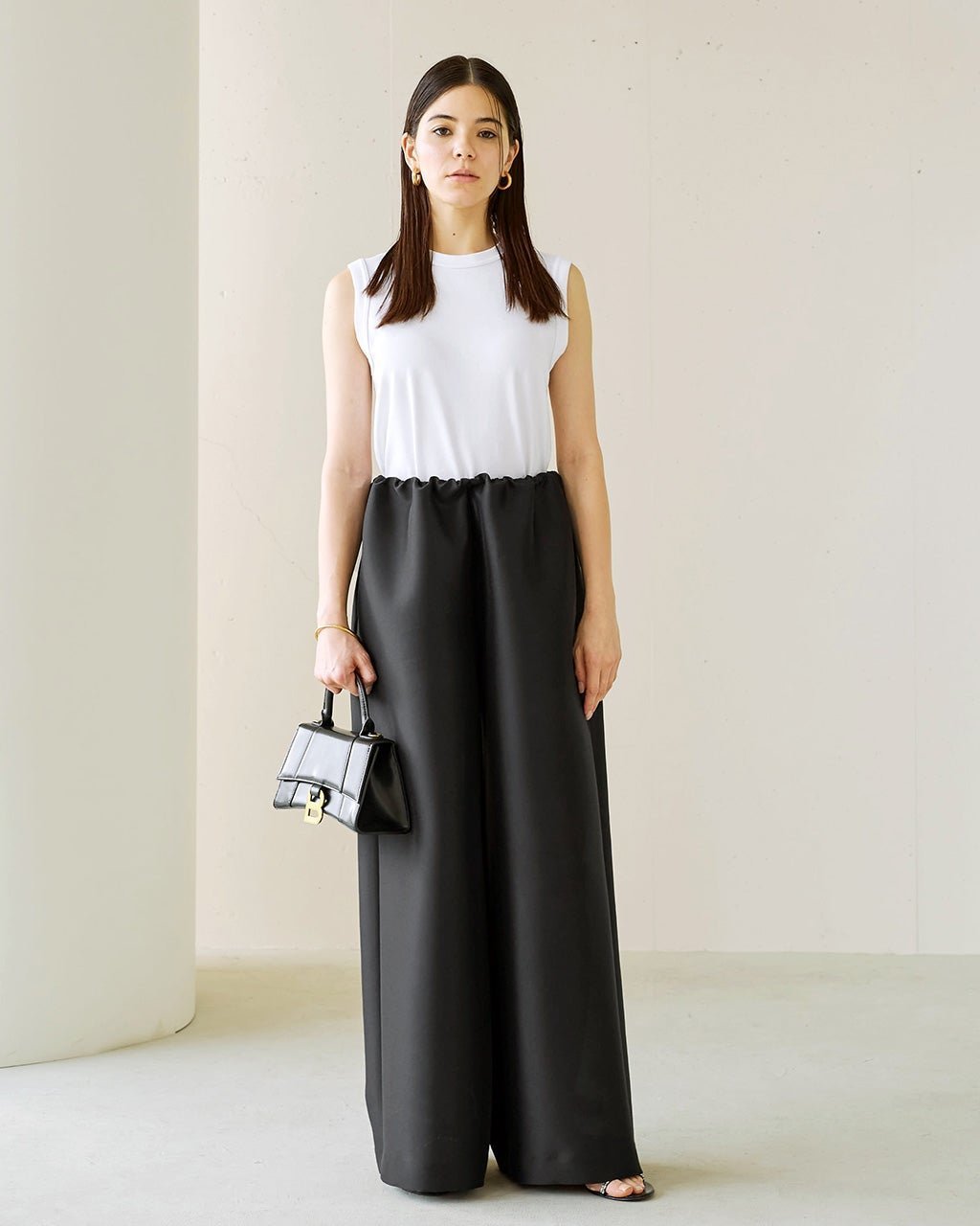 【ドゥクラッセ/DoCLASSE】のオクタダブルクロス・ギャザーワイドパンツ 人気、トレンドファッション・服の通販 founy(ファニー) 　ファッション　Fashion　レディースファッション　Fashion for Women　パンツ　Pants & Trousers　エレガント 上品　Elegant　カッティング　Cutting Detail　フォルム　Silhouette, Form　リラックス　Relax, Relaxed Fit　今季　This Season, Current Season　 other-1|ID: prp329100003863167 ipo3291000000032467013