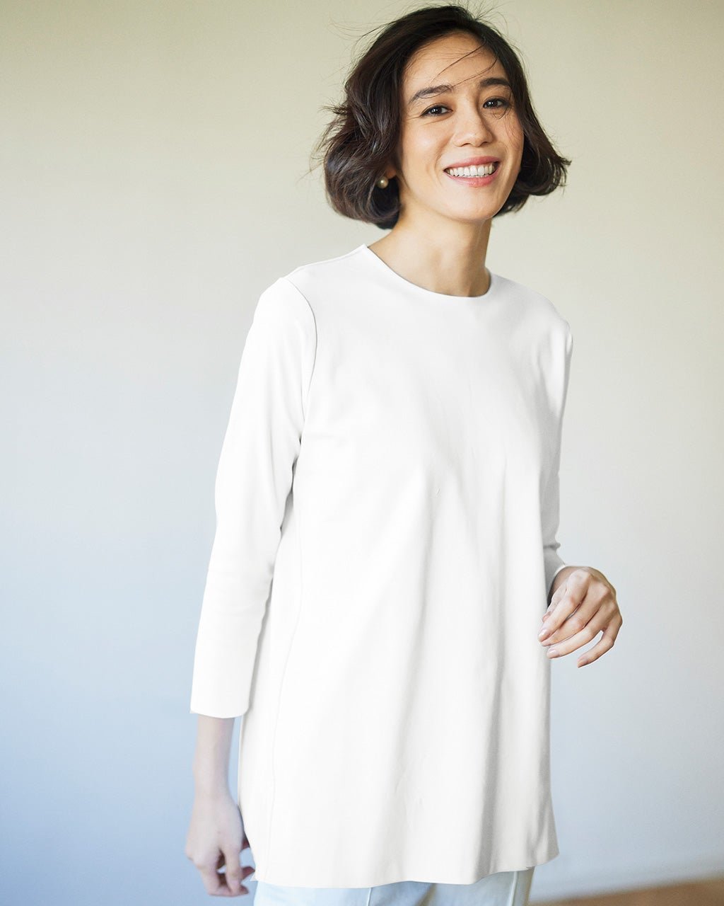【ドゥクラッセ/DoCLASSE】のスマートクルー・フレア/8分袖・ドゥクラッセTシャツ 人気、トレンドファッション・服の通販 founy(ファニー) 　ファッション　Fashion　レディースファッション　WOMEN　トップス・カットソー　Tops/Tshirt　シャツ/ブラウス　Shirts/Blouses　ロング / Tシャツ　T-Shirts　カットソー　Cut and Sewn　インナー　Inner　カットソー　Cut And Sew　シンプル　Simple　ジャケット　Jacket　スマート　Smart　ダブル　Double　デニム　Denim　定番　Standard　なめらか　Smooth　人気　Popularity　パール　Pearl　フレア　Flare　フロント　Front　ベーシック　Basic　半袖　Short Sleeve　おすすめ　Recommend　エレガント 上品　Elegant　ビジネス 仕事 通勤　Business　 other-1|ID: prp329100003884246 ipo3291000000030604448