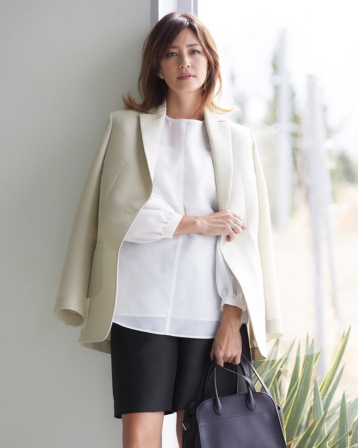 【ドゥクラッセ/DoCLASSE】のシルキーダブルクロス・オーバーサイズジャケット インテリア・キッズ・メンズ・レディースファッション・服の通販 founy(ファニー) https://founy.com/ ファッション Fashion レディースファッション Fashion for Women アウター Coat / Outerwear Collection レディースジャケット・軽アウター Jackets ジャケット Jacket, Outerwear バランス Balance, Style Balance 今季 This Season, Current Season |ID: prp329100003884278 ipo3291000000036009444