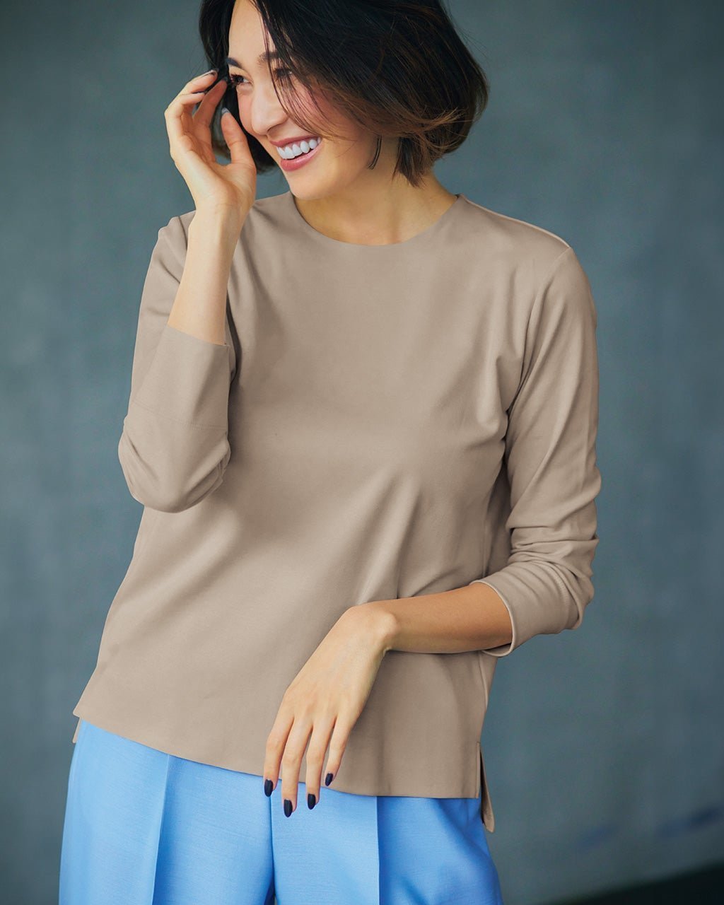 【ドゥクラッセ/DoCLASSE】のスマートクルー/8分袖・ドゥクラッセTシャツ 人気、トレンドファッション・服の通販 founy(ファニー) 　ファッション　Fashion　レディースファッション　Fashion for Women　トップス・カットソー　Cut & Sew Tops　シャツ・ブラウス・オフィスカジュアル　Elegant Blouses & Button-Ups　ロングTシャツ・Tシャツ　Longline T-Shirts & Tees　カットソー・ベーシックTシャツ　Cut-and-Sewn Tops / Stretch Tees & Basics　インナー　Innerwear　カットソー　Cut and Sewn Top　シンプル　Simple, Minimal　ジャケット　Jacket, Outerwear　スマート　Smart, Elegant　ダブル　Double, Double-Breasted　デニム　Denim, Jeans Material　定番　Standard, Basic Item　なめらか　Smooth, Silky Texture　人気　Popular, Best Seller　パール　Pearl, Pearl Accent　フレア　Flare, Flared　フロント　Front, Front Design　ベーシック　Basic, Essential　半袖　Short Sleeve, Half Sleeve　おすすめ　Recommended / Our Picks　エレガント 上品　Elegant　ビジネス 仕事 通勤　Business / Work / Commuting　 other-1|ID: prp329100003884299 ipo3291000000034846712