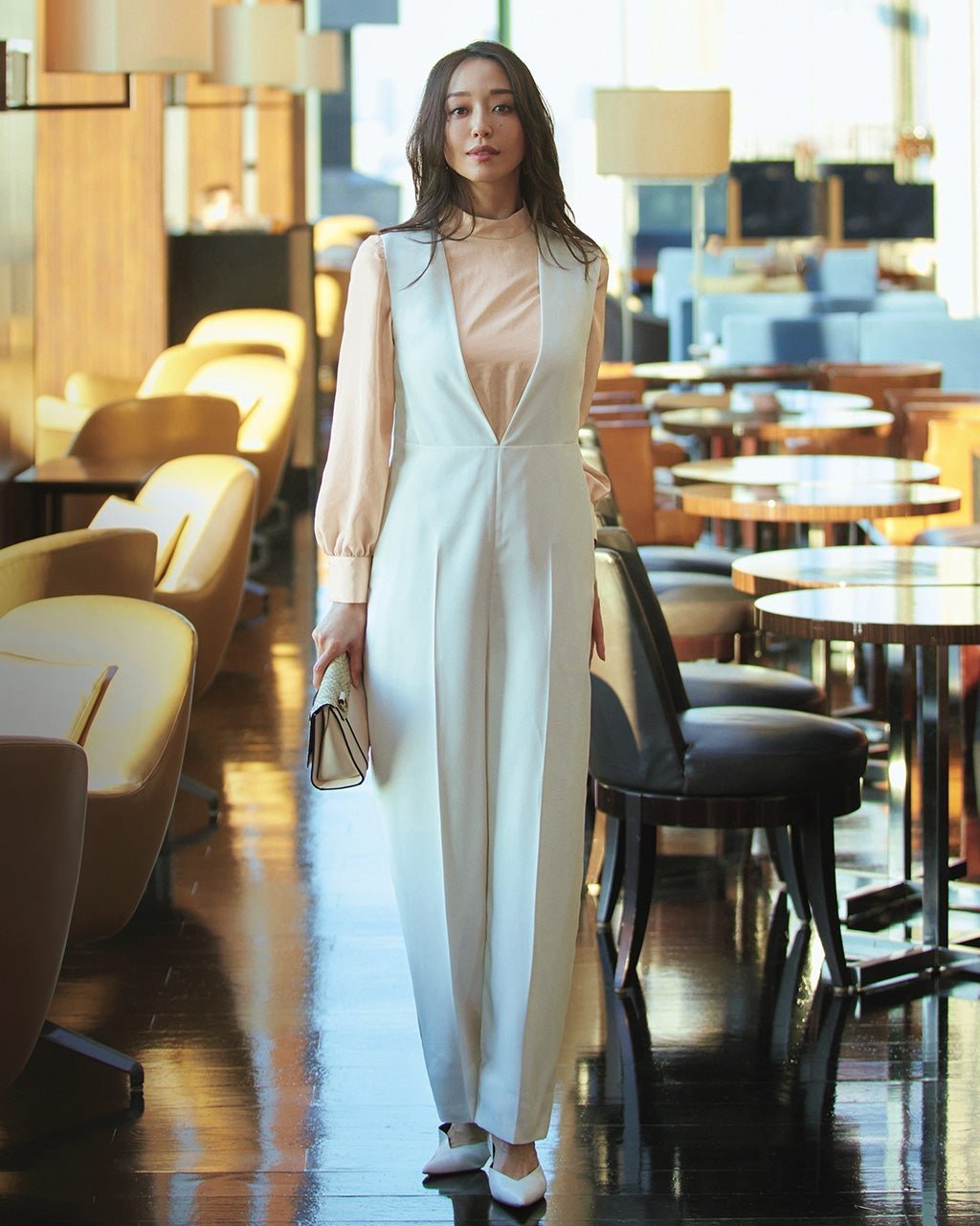 【ドゥクラッセ/DoCLASSE】の二重織・深Vネックオールインワン インテリア・キッズ・メンズ・レディースファッション・服の通販 founy(ファニー) 　ファッション　Fashion　レディースファッション　Fashion for Women　ワンピース　Dresses　オールインワン・ワンピース　Dresses and Jumpsuits　セットアップ　Set-Up, Coordinated Outfit　トレンド　Trend, Trending Now　モノトーン　Monotone, Black and White　ホワイト|ID: prp329100003884320 ipo3291000000036009556