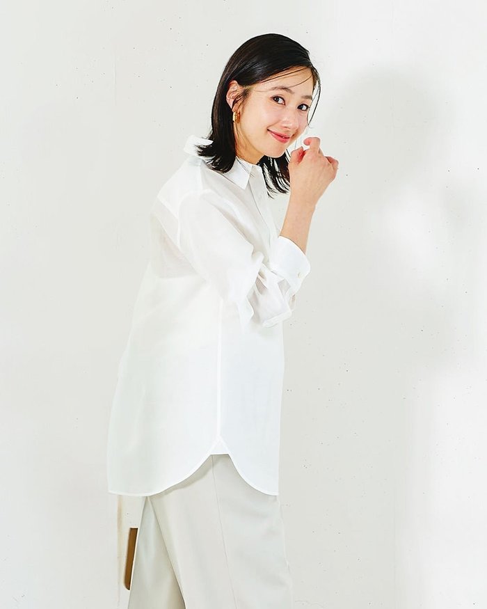 【ドゥクラッセ/DoCLASSE】のオーガンジー・シャツブラウス インテリア・キッズ・メンズ・レディースファッション・服の通販 founy(ファニー) https://founy.com/ ファッション Fashion レディースファッション Fashion for Women トップス・カットソー Cut & Sew Tops シャツ・ブラウス・オフィスカジュアル Elegant Blouses & Button-Ups オーガンジー Organza Fabric フォルム Silhouette, Form エレガント 上品 Elegant 今季 This Season, Current Season ビジネス 仕事 通勤 Business / Work / Commuting |ID: prp329100003910357 ipo3291000000036247195