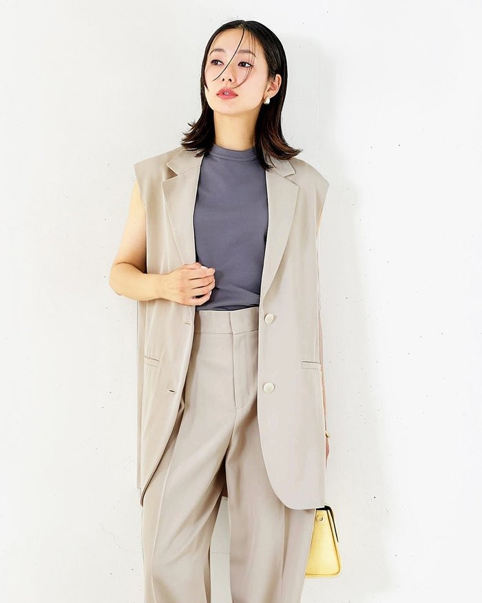 【ドゥクラッセ/DoCLASSE】のヴィスコースツイル・テーラードジレ インテリア・キッズ・メンズ・レディースファッション・服の通販 founy(ファニー) https://founy.com/ ファッション Fashion レディースファッション WOMEN アウター Coat Outerwear トップス・カットソー Tops/Tshirt ベスト/ジレ Gilets/Vests セットアップ Set Up テーラード Tailored モダン Modern |ID: prp329100003910389 ipo3291000000031952377