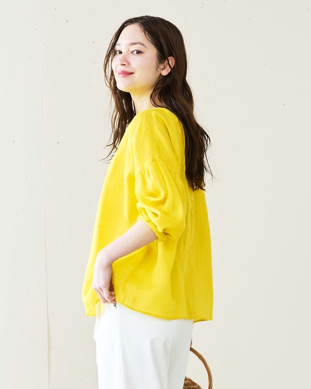 【ドゥクラッセ/DoCLASSE】の甘織りリネン・前後2WAYブラウス 人気、トレンドファッション・服の通販 founy(ファニー) ファッション Fashion レディースファッション Fashion for Women トップス・カットソー Cut & Sew Tops シャツ・ブラウス・オフィスカジュアル Elegant Blouses & Button-Ups ギャザー Gathered, Ruffled フランス France, French プレミアム Premium, High-End リネン Linen, Linen Fabric エレガント 上品 Elegant other-1|ID: prp329100003954057 ipo3291000000033219201