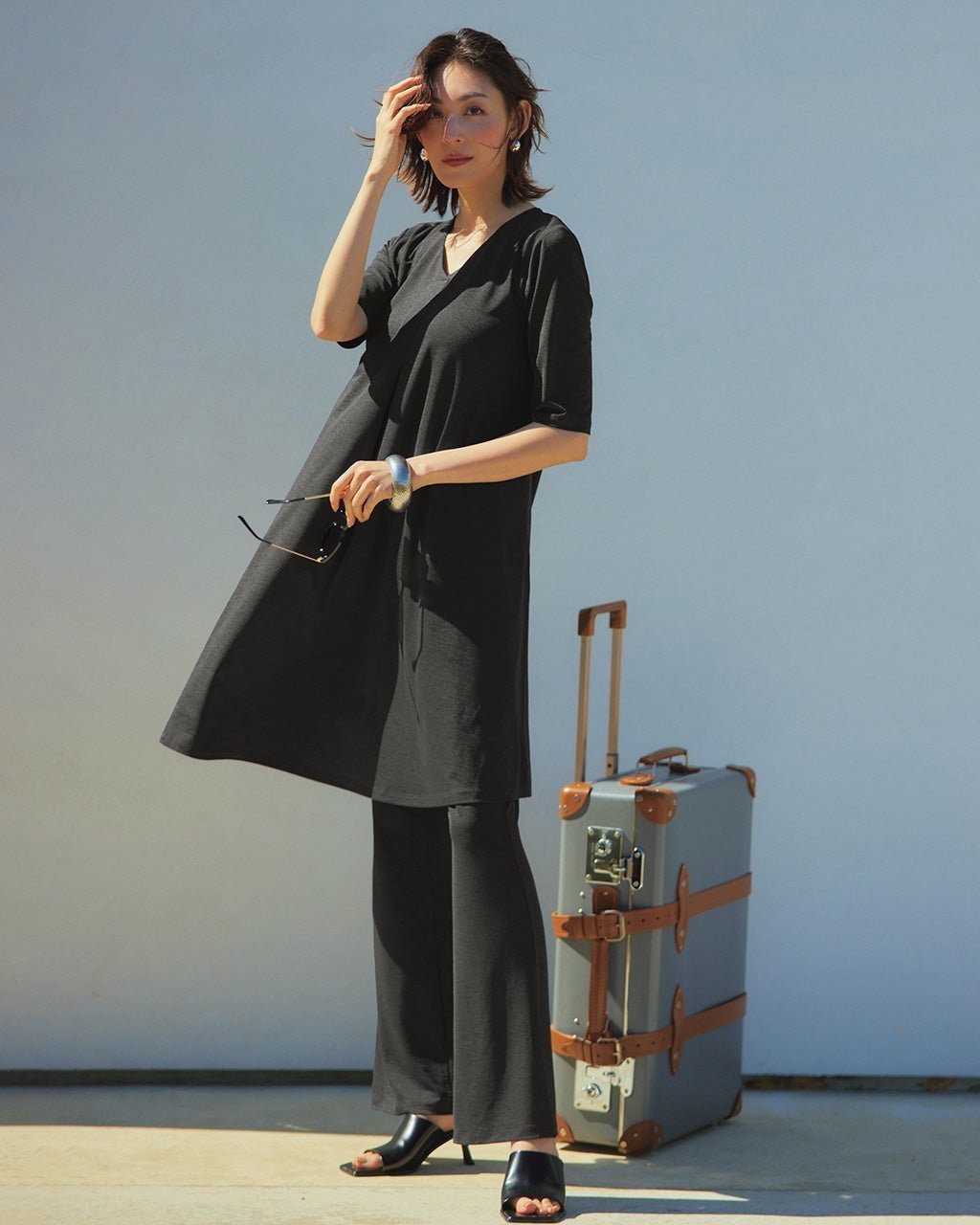 【ドゥクラッセ/DoCLASSE】のUVスラブ・ジェットセッターズ/パンツ63㎝ インテリア・キッズ・メンズ・レディースファッション・服の通販 founy(ファニー) 　ファッション　Fashion　レディースファッション　Fashion for Women　パンツ　Pants & Trousers　チャコール|ID: prp329100003954066 ipo3291000000035894182