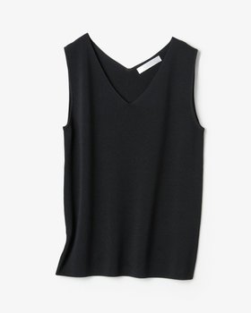 【ドゥクラッセ/DoCLASSE】 UVニット・ノースリーブ/前後Vネック人気、トレンドファッション・服の通販 founy(ファニー) ファッション Fashion レディースファッション Fashion for Women トップス・カットソー Cut & Sew Tops ニット Knit Tops & Sweaters キャミソール&ノースリーブ Camisoles & Sleeveless Tops Vネックトップス V-Neck Tops / V-Cut Neckline Shirts インナー Innerwear サマー Summer, Summer Style スクエア Square, Square Shape ノースリーブ Sleeveless, No-Sleeve |ID:prp329100003954172