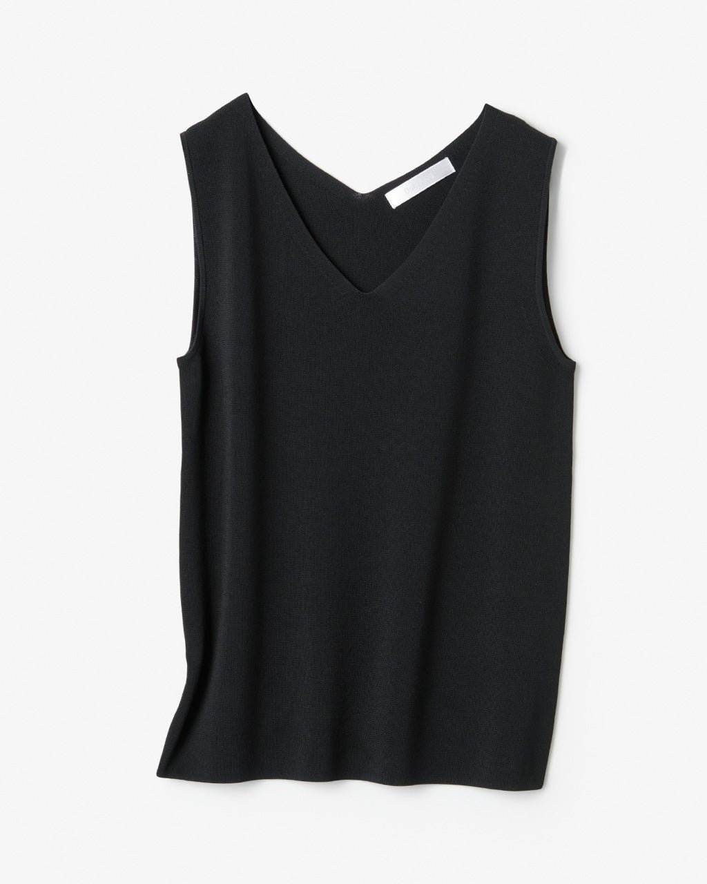 【ドゥクラッセ/DoCLASSE】のUVニット・ノースリーブ/前後Vネック 人気、トレンドファッション・服の通販 founy(ファニー) 　ファッション　Fashion　レディースファッション　Fashion for Women　トップス・カットソー　Cut & Sew Tops　ニット　Knit Tops & Sweaters　キャミソール&ノースリーブ　Camisoles & Sleeveless Tops　Vネックトップス　V-Neck Tops / V-Cut Neckline Shirts　インナー　Innerwear　サマー　Summer, Summer Style　スクエア　Square, Square Shape　ノースリーブ　Sleeveless, No-Sleeve　 other-1|ID: prp329100003954172 ipo3291000000033126127