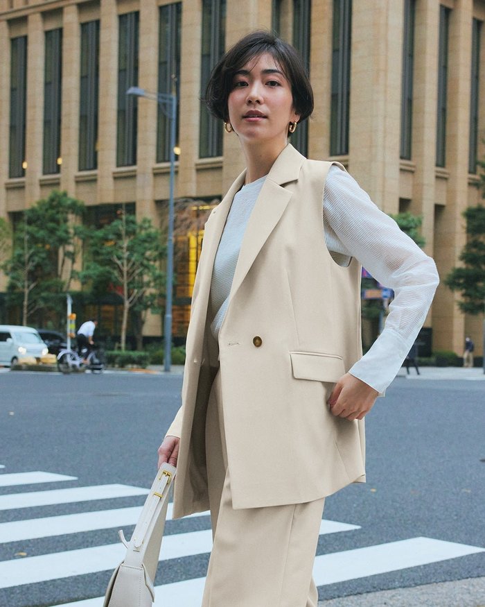 【ドゥクラッセ/DoCLASSE】のライトツイル・テーラードジレ インテリア・キッズ・メンズ・レディースファッション・服の通販 founy(ファニー) https://founy.com/ ファッション Fashion レディースファッション Fashion for Women アウター Coat / Outerwear Collection レディースジャケット・軽アウター Jackets インナー Innerwear クール Cool, Chic ジャケット Jacket, Outerwear セットアップ Set-Up, Coordinated Outfit ツイル Twist, Twisted Detail トレンド Trend, Trending Now ロング Long, Long-Length エレガント 上品 Elegant ビジネス 仕事 通勤 Business / Work / Commuting 春 Spring 秋 Autumn |ID: prp329100003954190 ipo3291000000028264898