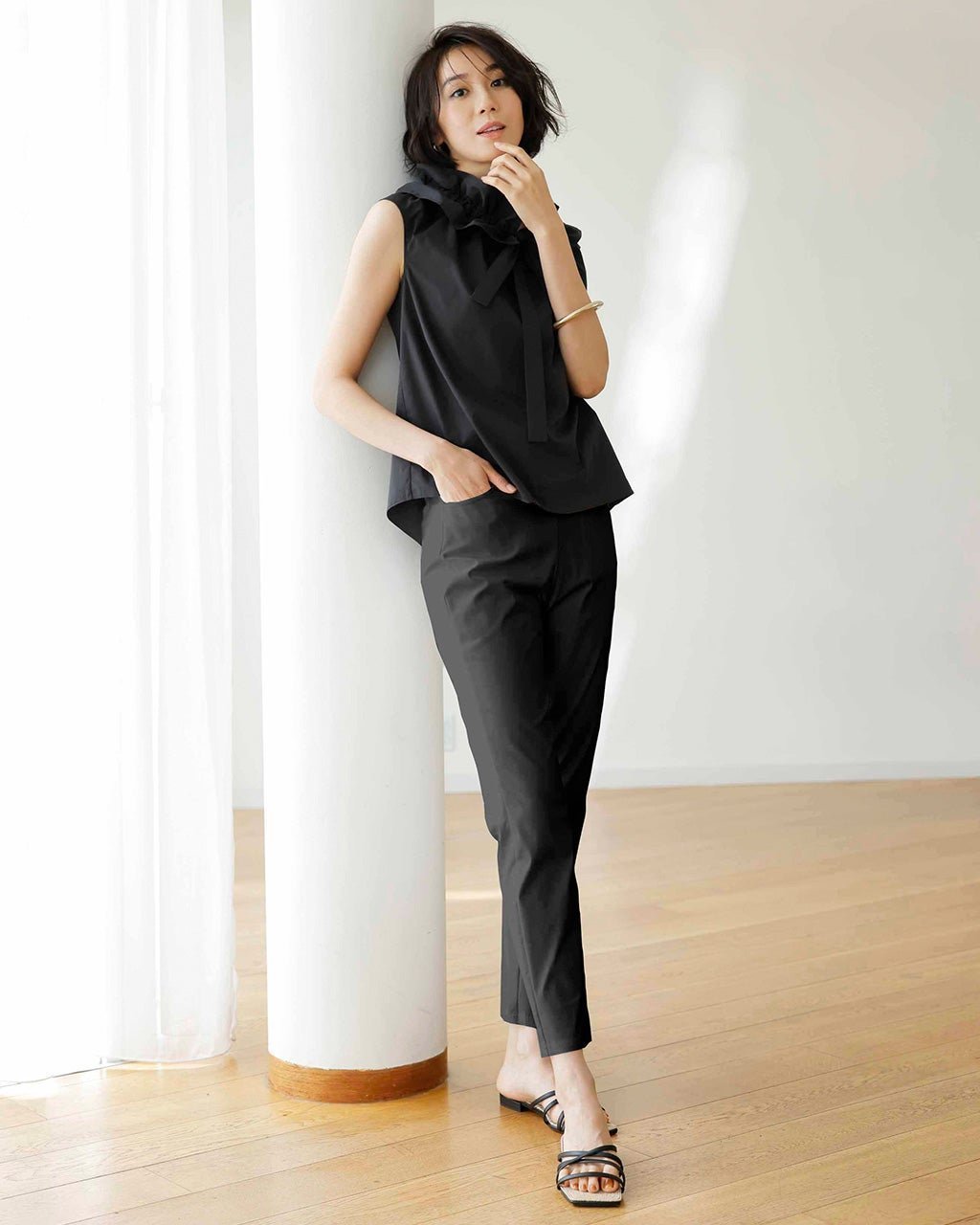 【ドゥクラッセ/DoCLASSE】のドライタッチ・サブリナ59cm インテリア・キッズ・メンズ・レディースファッション・服の通販 founy(ファニー) 　ファッション　Fashion　レディースファッション　Fashion for Women　パンツ　Pants & Trousers　ギャザー　Gathered, Ruffled　ストレッチ　Stretch, Stretchy Fabric　定番　Standard, Basic Item　人気　Popular, Best Seller　ポケット　Pocket, Pocket Detail　夏　Summer　ブラック|ID: prp329100003971599 ipo3291000000028264949
