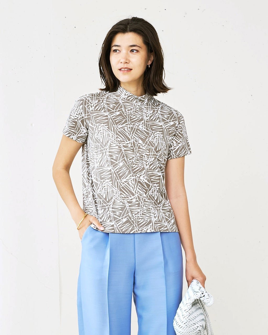 【ドゥクラッセ/DoCLASSE】のコットン混・ハイネックT インテリア・キッズ・メンズ・レディースファッション・服の通販 founy(ファニー) 　ファッション　Fashion　レディースファッション　Fashion for Women　トップス・カットソー　Cut & Sew Tops　シャツ・ブラウス・オフィスカジュアル　Elegant Blouses & Button-Ups　ロングTシャツ・Tシャツ　Longline T-Shirts & Tees　カットソー・ベーシックTシャツ　Cut-and-Sewn Tops / Stretch Tees & Basics　カットソー　Cut and Sewn Top　ハイネック　High Neck, Mock Neck　プリント　Print, Printed Pattern　ペイズリー　Paisley, Ethnic Pattern　モダン　Modern, Contemporary　夏　Summer　グレー|ID: prp329100003989139 ipo3291000000034378301