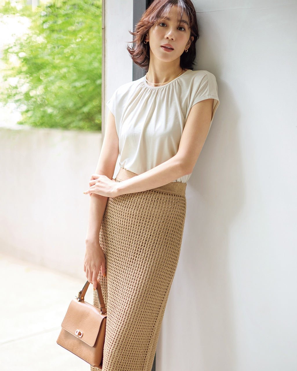 【ドゥクラッセ/DoCLASSE】のUVスラブ・ギャザーフレンチトップス 人気、トレンドファッション・服の通販 founy(ファニー) 　ファッション　Fashion　レディースファッション　Fashion for Women　トップス・カットソー　Cut & Sew Tops　シャツ・ブラウス・オフィスカジュアル　Elegant Blouses & Button-Ups　ロングTシャツ・Tシャツ　Longline T-Shirts & Tees　カットソー・ベーシックTシャツ　Cut-and-Sewn Tops / Stretch Tees & Basics　おすすめ　Recommended / Our Picks　エレガント 上品　Elegant　カットソー　Cut and Sewn Top　ギャザー　Gathered, Ruffled　セットアップ　Set-Up, Coordinated Outfit　チェック　Check, Plaid, Tartan　フレンチ　French, French Style　夏　Summer　旅行　Travel　 other-1|ID: prp329100003989179 ipo3291000000032720655