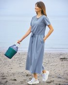 【ドゥクラッセ/DoCLASSE】のブラフリー・Aラインタックワンピース 人気、トレンドファッション・服の通販 founy(ファニー) ファッション Fashion レディースファッション WOMEN ワンピース Dress アンダー Under エレガント 上品 Elegant カットソー Cut And Sew カモフラージュ Camouflage なめらか Smooth フレア Flare フロント Front リラックス Relax thumbnail ダークブルーグレー|ID: prp329100004020924 ipo3291000000028265415