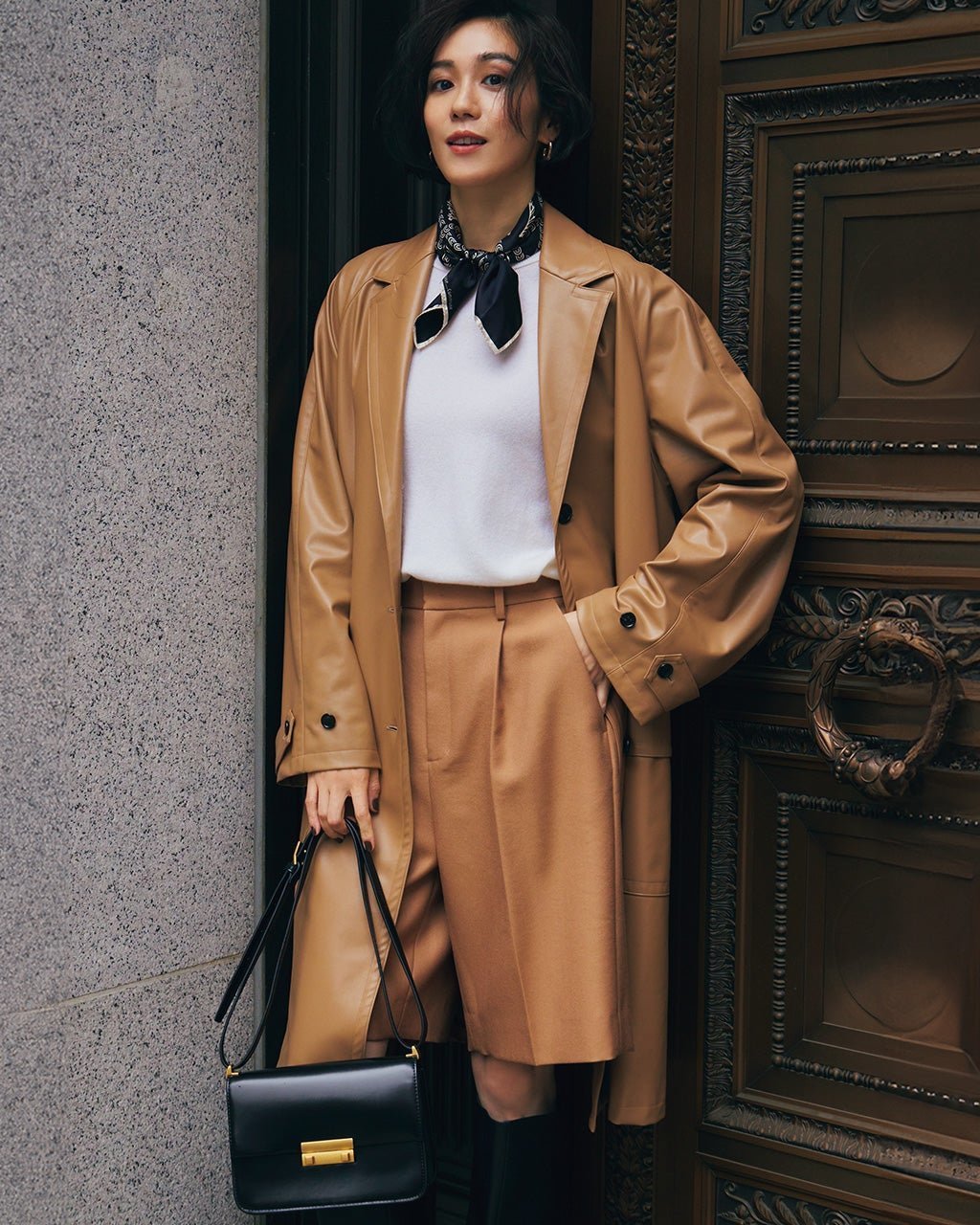 【ドゥクラッセ/DoCLASSE】のヴァージンウールMIX・ハーフパンツ インテリア・キッズ・メンズ・レディースファッション・服の通販 founy(ファニー) 　ファッション　Fashion　レディースファッション　Fashion for Women　パンツ　Pants & Trousers　ショートパンツ・ハーフパンツ　High-Waisted & Relaxed Shorts　ジャケット　Jacket, Outerwear　センター　Center, Center Line　ハーフ　Half, Half-Length　バランス　Balance, Style Balance　フロント　Front, Front Design　ロング　Long, Long-Length　エレガント 上品　Elegant　今季　This Season, Current Season　春　Spring　秋　Autumn　キャメル|ID: prp329100004131902 ipo3291000000034725407