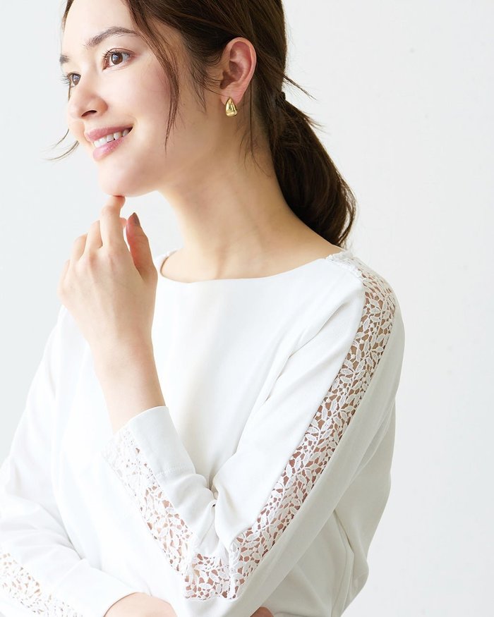 【ドゥクラッセ/DoCLASSE】のレースデザイン/7分袖・ドゥクラッセTシャツ インテリア・キッズ・メンズ・レディースファッション・服の通販 founy(ファニー) https://founy.com/ ファッション Fashion レディースファッション Fashion for Women トップス・カットソー Cut & Sew Tops シャツ・ブラウス・オフィスカジュアル Elegant Blouses & Button-Ups ロングTシャツ・Tシャツ Longline T-Shirts & Tees カットソー・ベーシックTシャツ Cut-and-Sewn Tops / Stretch Tees & Basics インナー Innerwear カットソー Cut and Sewn Top シンプル Simple, Minimal ジャケット Jacket, Outerwear ダブル Double, Double-Breasted デニム Denim, Jeans Material 定番 Standard, Basic Item なめらか Smooth, Silky Texture パール Pearl, Pearl Accent フロント Front, Front Design ベーシック Basic, Essential 半袖 Short Sleeve, Half Sleeve リーフ Leaf, Botanical Leaf レース Lace, Lace Fabric おすすめ Recommended / Our Picks エレガント 上品 Elegant ビジネス 仕事 通勤 Business / Work / Commuting |ID: prp329100004131978 ipo3291000000031793693
