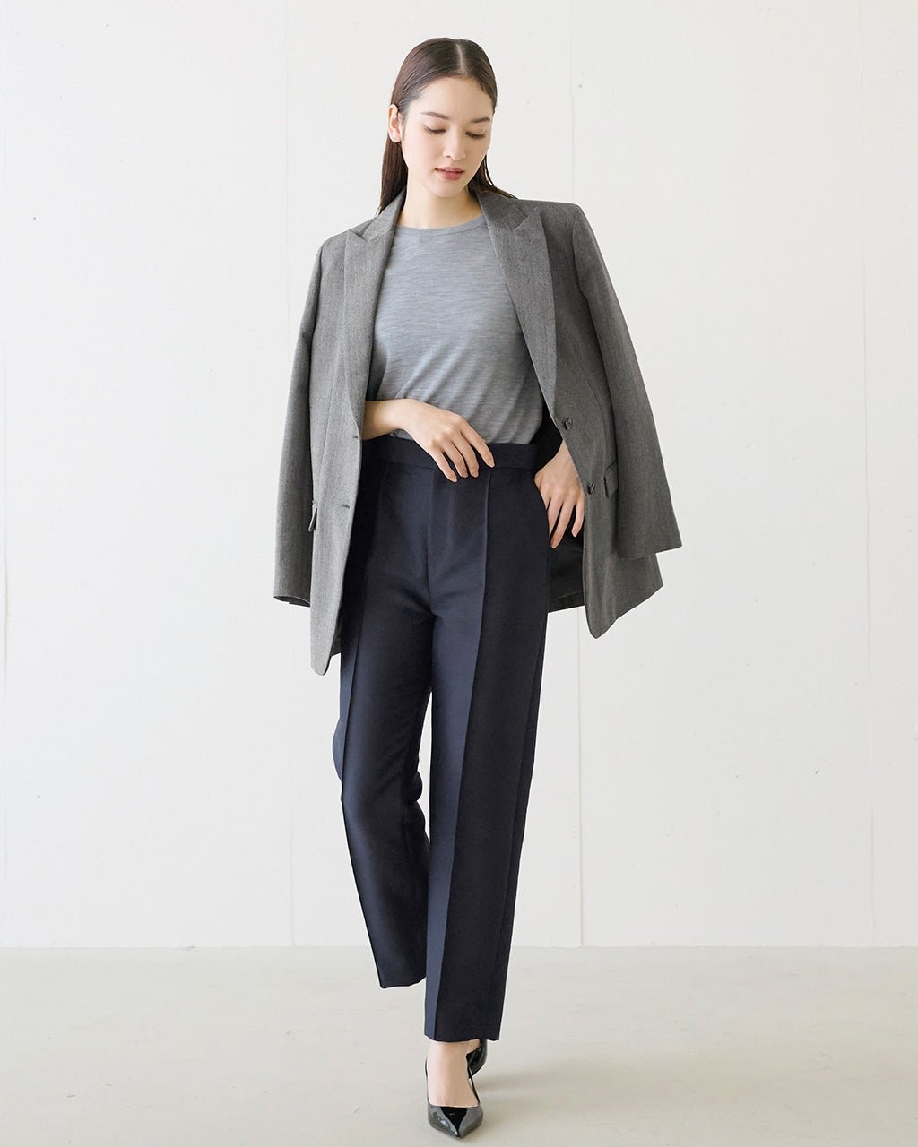 【ドゥクラッセ/DoCLASSE】の二重織り・ピンタックパンツ インテリア・キッズ・メンズ・レディースファッション・服の通販 founy(ファニー) 　ファッション　Fashion　レディースファッション　WOMEN　パンツ　Pants　ロング　Long　春　Spring　秋　Autumn/Fall　ネイビー|ID: prp329100004134454 ipo3291000000029991866