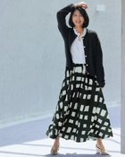 【ドゥクラッセ/DoCLASSE】のメモリータフタ・チェックフレアスカート 人気、トレンドファッション・服の通販 founy(ファニー) ファッション Fashion レディースファッション WOMEN スカート Skirt Aライン/フレアスカート Flared A-Line Skirts NEW・新作・新着・新入荷 New Arrivals タフタ Taffeta フレア Flare モノトーン Monotone 手描き Hand Drawn thumbnail ブラック&times;ホワイト|ID: prp329100004134589 ipo3291000000028289499