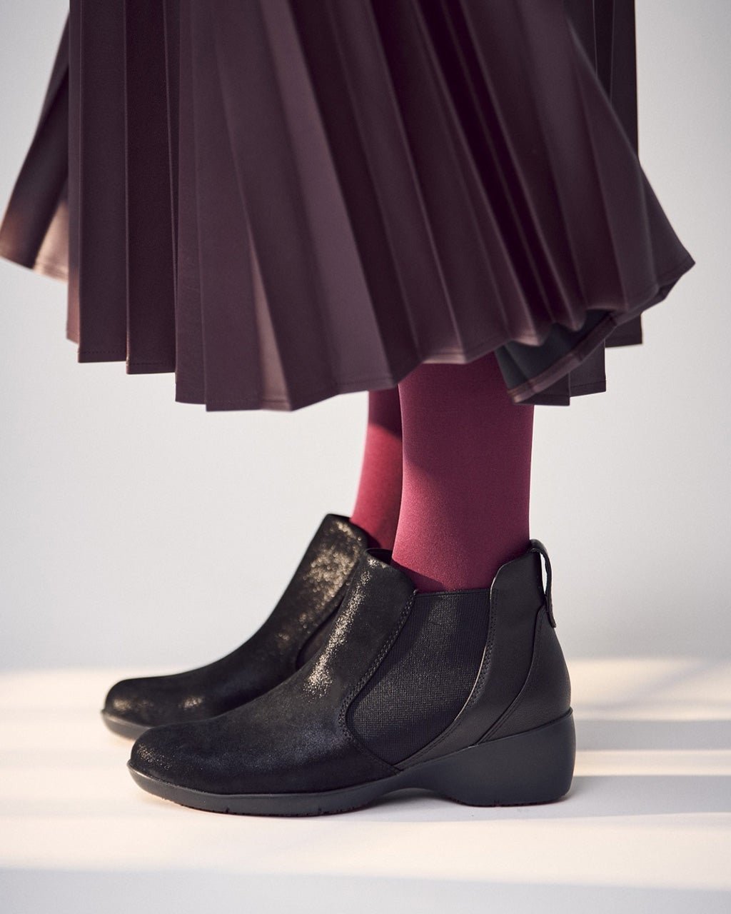 【フィットフィット/fitfit】のレザーサイドゴアアンクルブーツ インテリア・キッズ・メンズ・レディースファッション・服の通販 founy(ファニー) 　ファッション　Fashion　レディースファッション　Fashion for Women　インソール　Shoe Insole　ショート　Short, Short Length　シンプル　Simple, Minimal　フィット　Fit, Slim Fit　メッシュ　Mesh, Net Fabric　抗菌　Antibacterial, Bacteria-Resistant　メタブラック|ID: prp329100004144596 ipo3291000000036158948