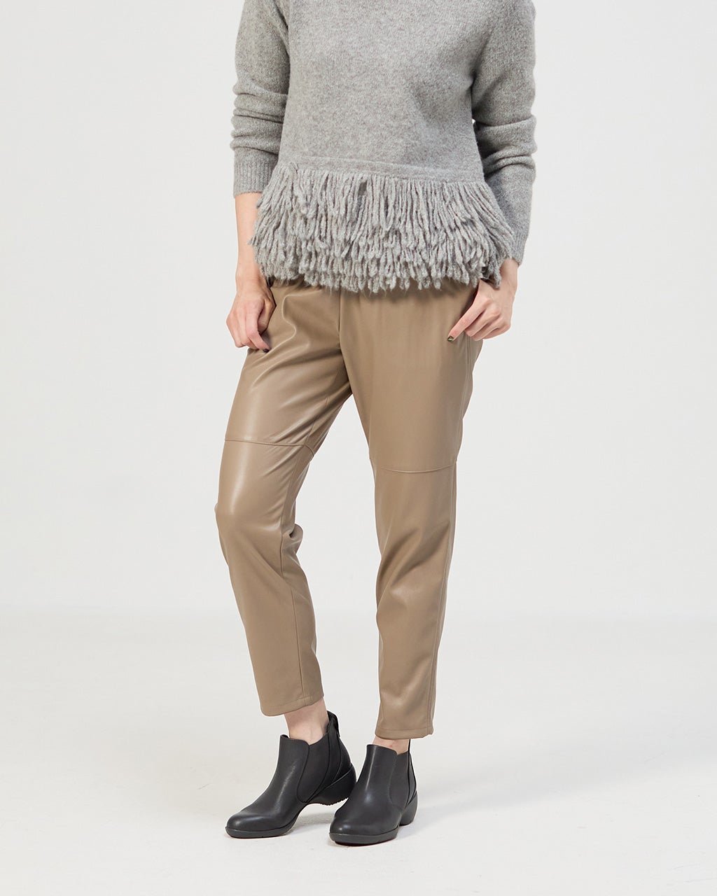 【フィットフィット/fitfit】のレザーサイドゴアアンクルブーツ インテリア・キッズ・メンズ・レディースファッション・服の通販 founy(ファニー) 　ファッション　Fashion　レディースファッション　Fashion for Women　インソール　Shoe Insole　ショート　Short, Short Length　シンプル　Simple, Minimal　フィット　Fit, Slim Fit　メッシュ　Mesh, Net Fabric　抗菌　Antibacterial, Bacteria-Resistant　ダークブラウン2|ID: prp329100004144596 ipo3291000000036158960