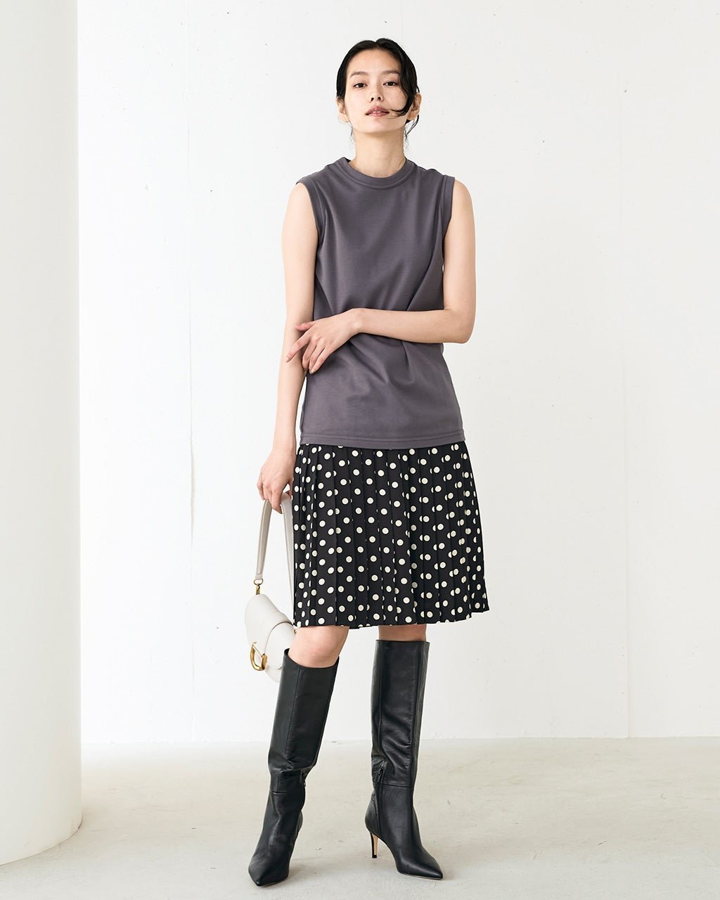 【ドゥクラッセ/DoCLASSE】の二重織りドット・プリーツスカート 人気、トレンドファッション・服の通販 founy(ファニー) ファッション Fashion レディースファッション Fashion for Women スカート Skirts プリーツスカート / 上品フェミニンスタイル Pleated Skirts とろみ Fluid, Flowy Fabric ドット Polka Dot, Dot Pattern プリーツ Pleats, Pleated モノトーン Monotone, Black and White ロング Long, Long-Length 今季 This Season, Current Season other-1|ID: prp329100004168558 ipo3291000000035735268