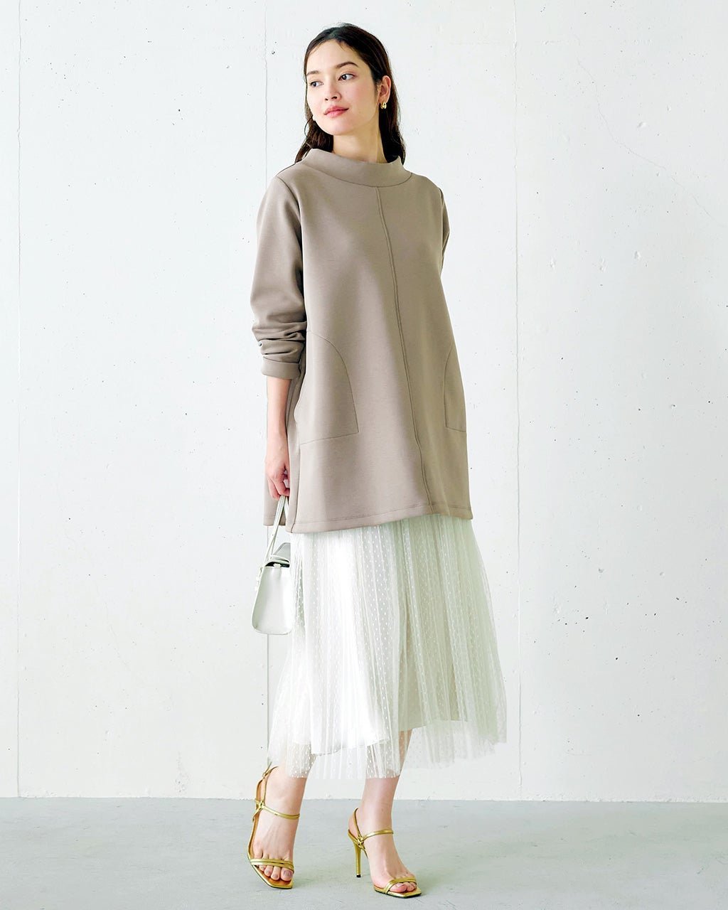 【ドゥクラッセ/DoCLASSE】のダンボールニット・ロングトップス インテリア・キッズ・メンズ・レディースファッション・服の通販 founy(ファニー) ファッション Fashion レディースファッション Fashion for Women トップス・カットソー Cut & Sew Tops ニット Knit Tops & Sweaters シャツ・ブラウス・オフィスカジュアル Elegant Blouses & Button-Ups ロングTシャツ・Tシャツ Longline T-Shirts & Tees カットソー・ベーシックTシャツ Cut-and-Sewn Tops / Stretch Tees & Basics カットソー Cut and Sewn Top スマート Smart, Elegant チュニック Tunic, Long Top 人気 Popular, Best Seller トープ|ID: prp329100004168589 ipo3291000000035408503