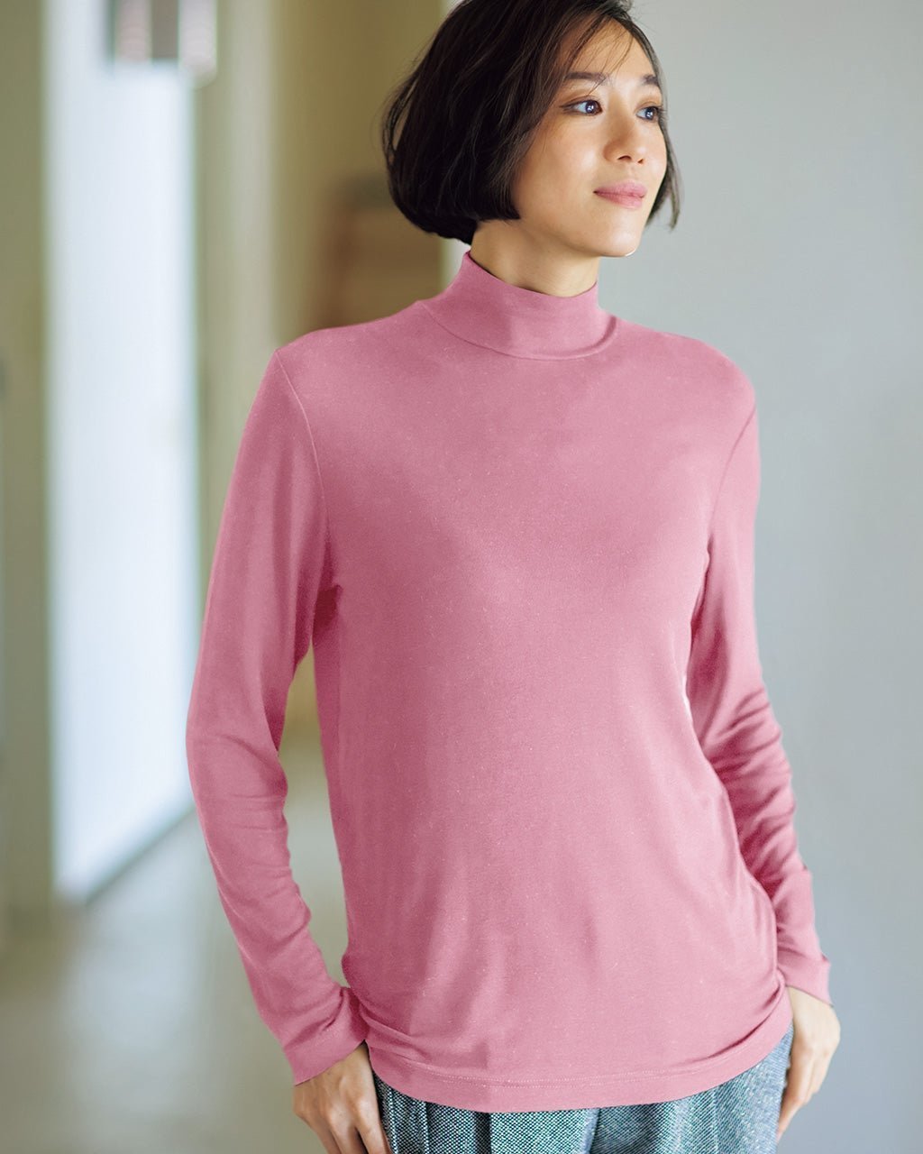 【ドゥクラッセ/DoCLASSE】のエアリーウール・ハイネックトップス 人気、トレンドファッション・服の通販 founy(ファニー) 　ファッション　Fashion　レディースファッション　Fashion for Women　トップス・カットソー　Cut & Sew Tops　シャツ・ブラウス・オフィスカジュアル　Elegant Blouses & Button-Ups　ロングTシャツ・Tシャツ　Longline T-Shirts & Tees　カットソー・ベーシックTシャツ　Cut-and-Sewn Tops / Stretch Tees & Basics　カットソー　Cut and Sewn Top　ジャケット　Jacket, Outerwear　スマート　Smart, Elegant　ハイネック　High Neck, Mock Neck　人気　Popular, Best Seller　 other-1|ID: prp329100004168592 ipo3291000000034971845