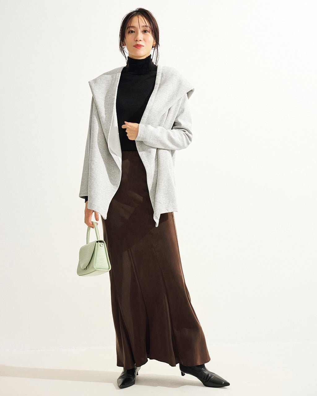 【ドゥクラッセ/DoCLASSE】のマシュマロ裏毛スウェット・フーディ 人気、トレンドファッション・服の通販 founy(ファニー) 　ファッション　Fashion　レディースファッション　Fashion for Women　トップス・カットソー　Cut & Sew Tops　カーディガン・羽織り　Layered Style Cardigans　レディースパーカー・カジュアルフーディー　Casual Hoodies & Sweatshirts　スウェット・クルーネックトップス　Sweatshirts & Crewnecks / Relaxed Fit Sweat Tops　なめらか　Smooth, Silky Texture　アクリル　Acrylic Material　カーディガン　Cardigan, Knitwear　ショール　Shawl, Wrap　スウェット / スエット　Sweatshirt, Sweatwear　スマート　Smart, Elegant　フォルム　Silhouette, Form　 other-1|ID: prp329100004168593 ipo3291000000034746326