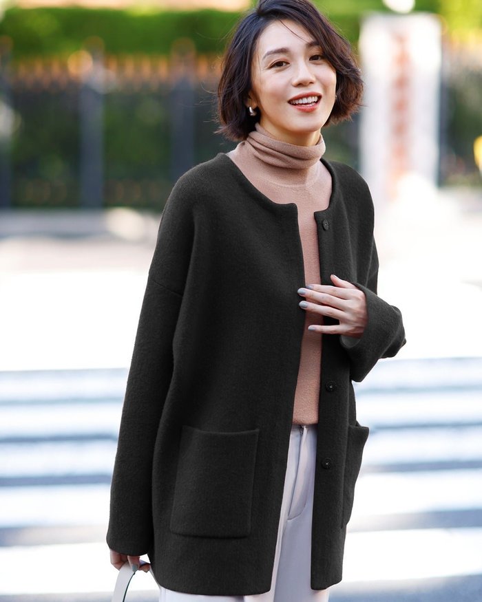 【ドゥクラッセ/DoCLASSE】のダブルフェイスニット・ノーカラーコート インテリア・キッズ・メンズ・レディースファッション・服の通販 founy(ファニー) https://founy.com/ ファッション Fashion レディースファッション Fashion for Women アウター Coat / Outerwear Collection コート・ロングコート・ピーコート Long Coats, Peacoats & More ショート Short, Short Length ストレッチ Stretch, Stretchy Fabric ダブル Double, Double-Breasted フェイス Face, Facial Design |ID: prp329100004168611 ipo3291000000035268890