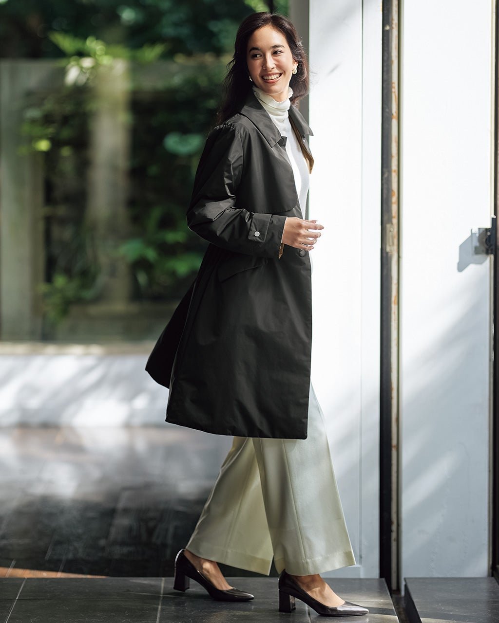 【ドゥクラッセ/DoCLASSE】のマジカルサーモ・ステンカラーコート/ロング 人気、トレンドファッション・服の通販 founy(ファニー) 　ファッション　Fashion　レディースファッション　Fashion for Women　アウター　Coat / Outerwear Collection　コート・ロングコート・ピーコート　Long Coats, Peacoats & More　エレガント 上品　Elegant　軽量　Lightweight, Ultra Light　タフタ　Taffeta, Structured Fabric　ダウン　Down, Puffer　ドローコード　Drawcord, Drawstring Cord　人気　Popular, Best Seller　ミドル　Middle Length, Mid Height　ロング　Long, Long-Length　おすすめ　Recommended / Our Picks　 other-1|ID: prp329100004168638 ipo3291000000034388795