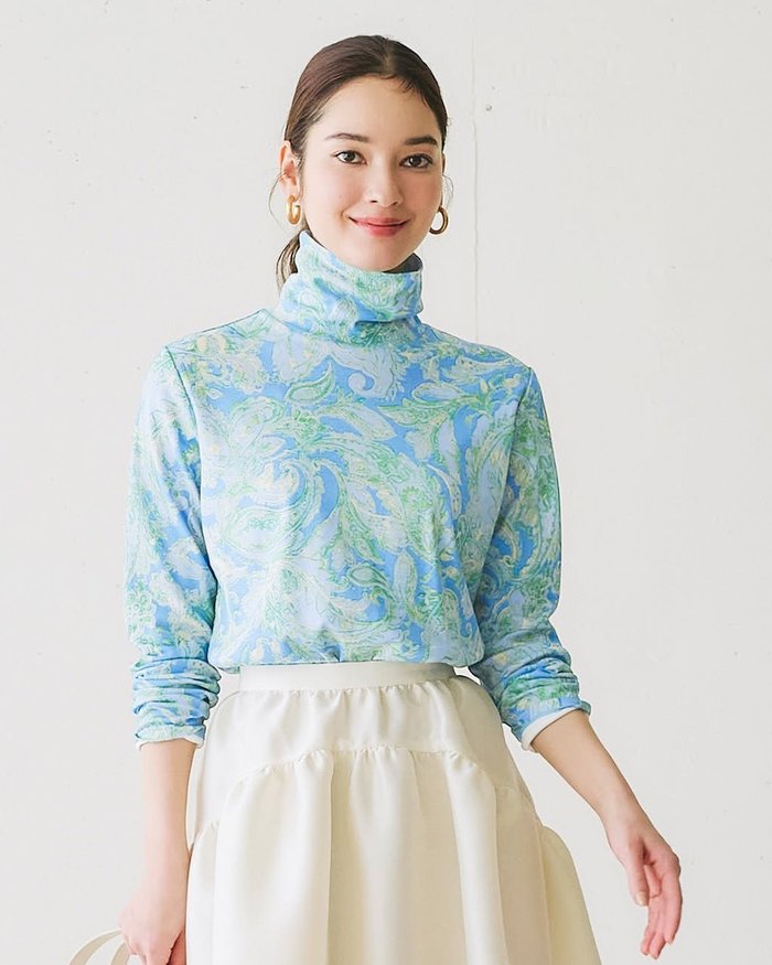 【ドゥクラッセ/DoCLASSE】の超長綿タートルネック/モダン柄 インテリア・キッズ・メンズ・レディースファッション・服の通販 founy(ファニー) https://founy.com/ ファッション Fashion レディースファッション Fashion for Women トップス・カットソー Cut & Sew Tops シャツ・ブラウス・オフィスカジュアル Elegant Blouses & Button-Ups ロングTシャツ・Tシャツ Longline T-Shirts & Tees カットソー・ベーシックTシャツ Cut-and-Sewn Tops / Stretch Tees & Basics タートルネック・ハイネックトップス Turtlenecks & High-Neck Tops なめらか Smooth, Silky Texture カットソー Cut and Sewn Top タートルネック Turtleneck, High Neck ペイズリー Paisley, Ethnic Pattern ボタニカル Botanical, Floral Pattern モダン Modern, Contemporary |ID: prp329100004168640 ipo3291000000036316870