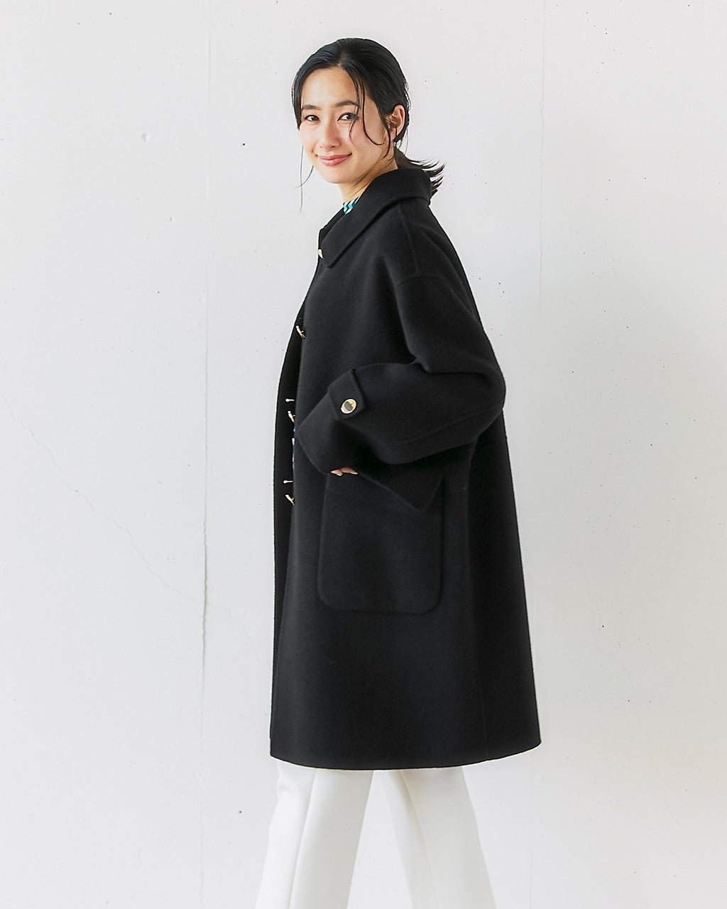 【ドゥクラッセ/DoCLASSE】のカシミヤ混ウールリバー・2WAYミドルコート 人気、トレンドファッション・服の通販 founy(ファニー) 　ファッション　Fashion　レディースファッション　WOMEN　アウター　Coat Outerwear　コート　Coats　エレガント 上品　Elegant　カシミヤ　Cashmere　スペシャル　Special　デニム　Denim　なめらか　Smooth　フェミニン　Feminine　フラップ　Flap　ポケット　Pocket　マニッシュ　Mannish　ミドル　Middle　メタル　Metal　ラグジュアリー　Luxury　 other-1|ID: prp329100004168642 ipo3291000000029854861