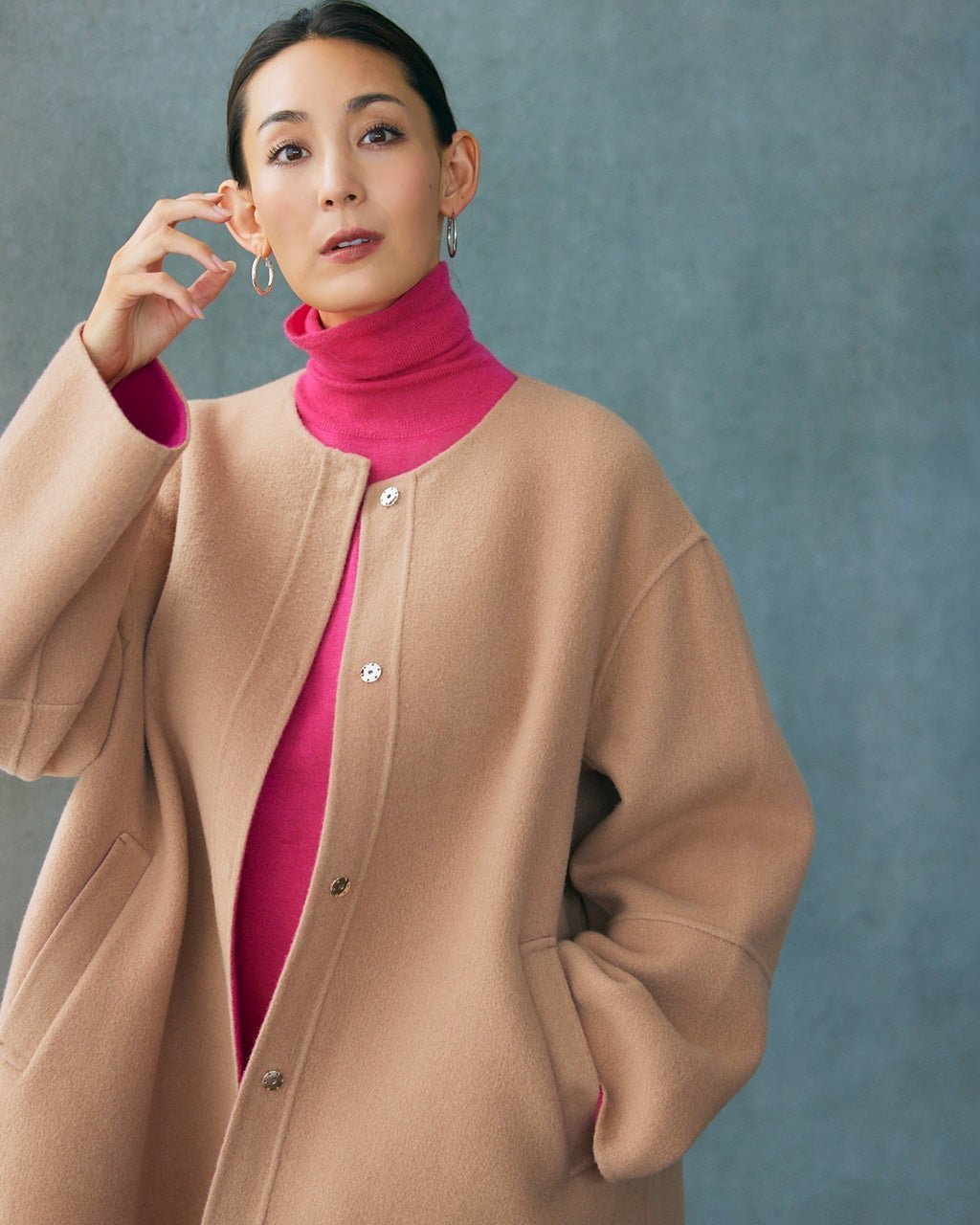 【ドゥクラッセ/DoCLASSE】のカシミヤ混ウールリバー・2WAYショートコート インテリア・キッズ・メンズ・レディースファッション・服の通販 founy(ファニー) 　ファッション　Fashion　レディースファッション　Fashion for Women　アウター　Coat / Outerwear Collection　コート・ロングコート・ピーコート　Long Coats, Peacoats & More　エレガント 上品　Elegant　ショート　Short, Short Length　スペシャル　Special, Limited Edition　デニム　Denim, Jeans Material　なめらか　Smooth, Silky Texture　バランス　Balance, Style Balance　フェミニン　Feminine, Girly　フォルム　Silhouette, Form　ミドル　Middle Length, Mid Height　ラグジュアリー　Luxury, Elegant　ロング　Long, Long-Length　ベージュ&times;ピンク|ID: prp329100004168651 ipo3291000000035832929