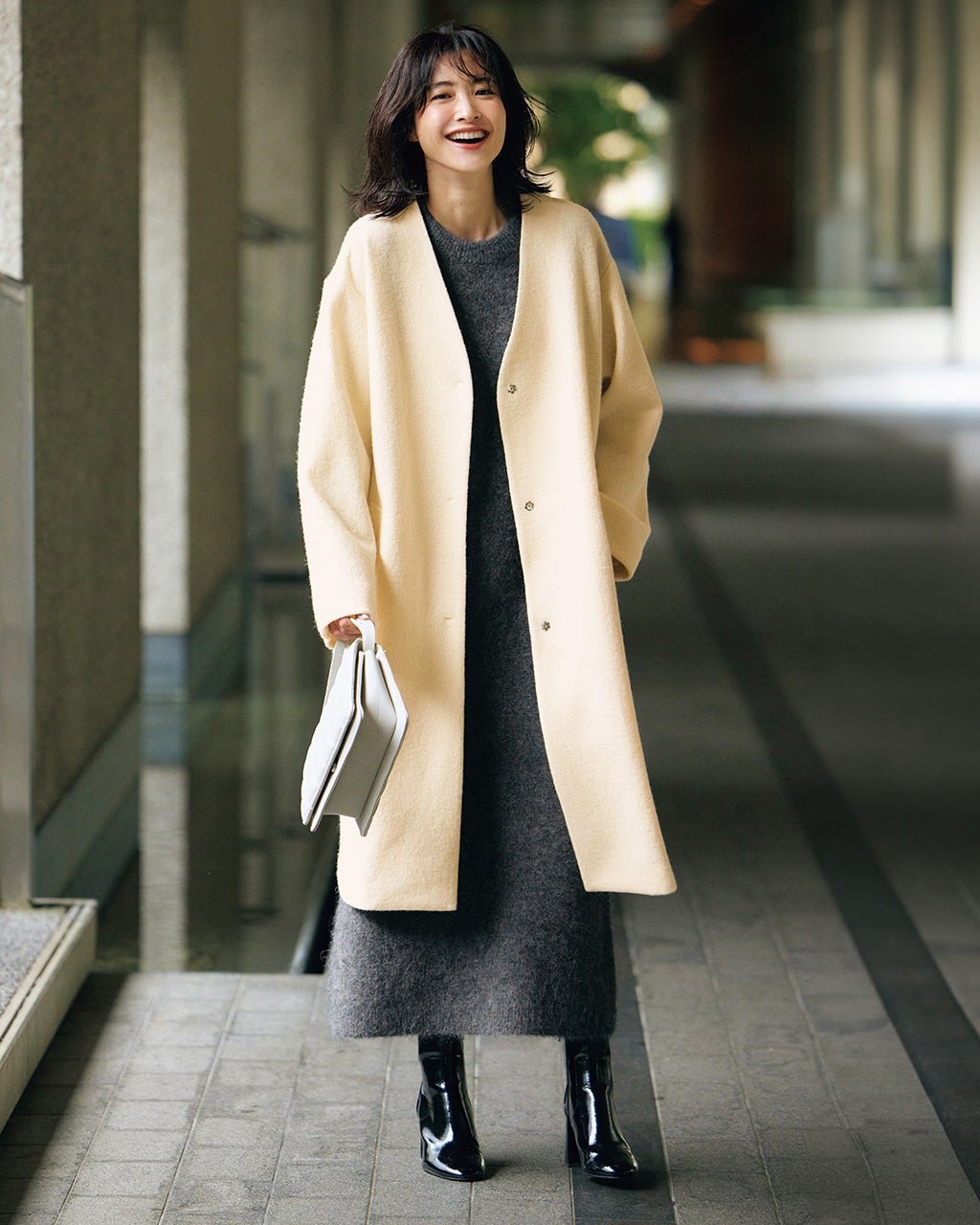 【ドゥクラッセ/DoCLASSE】のピュアウールブークレ・ノーカラーコート 人気、トレンドファッション・服の通販 founy(ファニー) 　ファッション　Fashion　レディースファッション　Fashion for Women　アウター　Coat / Outerwear Collection　コート・ロングコート・ピーコート　Long Coats, Peacoats & More　インナー　Innerwear　シンプル　Simple, Minimal　スタンド　Stand Collar, Upright Stand　タートル　Turtleneck, Turtle Collar　テクスチャー　Texture, Textured Fabric　ブルゾン　Blouson, Bomber Jacket　メタル　Metal, Metal Parts　定番　Standard, Basic Item　 other-1|ID: prp329100004168674 ipo3291000000034931809