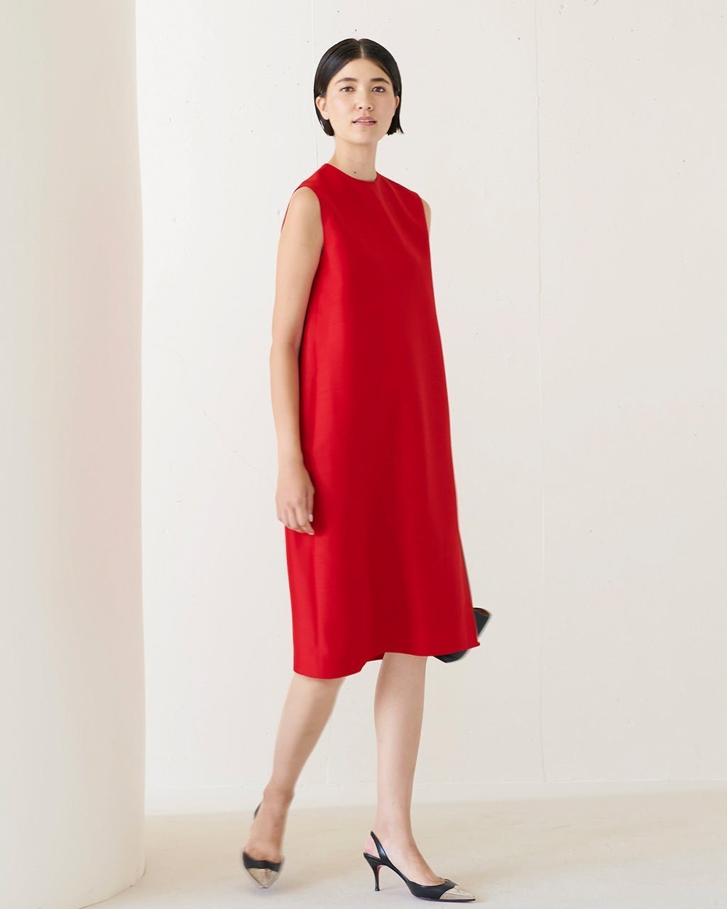 【ドゥクラッセ/DoCLASSE】のシルクウール・コクーンワンピース 人気、トレンドファッション・服の通販 founy(ファニー) 　ファッション　Fashion　レディースファッション　Fashion for Women　ワンピース　Dresses　なめらか　Smooth, Silky Texture　シルク　Silk, 100% Silk　スマート　Smart, Elegant　フォルム　Silhouette, Form　 other-1|ID: prp329100004202640 ipo3291000000036066462