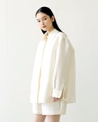 【ドゥクラッセ/DoCLASSE】のオクタダブルクロス・オーバーサイズシャツ 人気、トレンドファッション・服の通販 founy(ファニー) ファッション Fashion レディースファッション WOMEN トップス・カットソー Tops/Tshirt シャツ/ブラウス Shirts/Blouses NEW・新作・新着・新入荷 New Arrivals コレクション Collection シルク Silk フォルム Form ホリデーシーズン Holiday thumbnail ホワイト|ID: prp329100004210613 ipo3291000000029195018