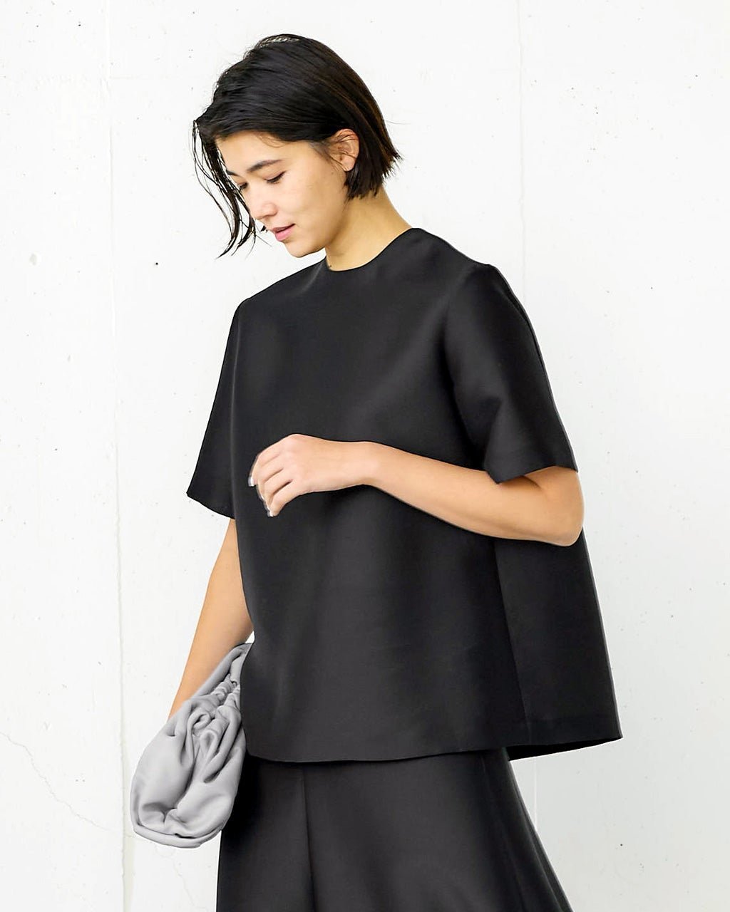 【ドゥクラッセ/DoCLASSE】のオクタダブルクロス・バックタックブラウス 人気、トレンドファッション・服の通販 founy(ファニー) 　ファッション　Fashion　レディースファッション　Fashion for Women　トップス・カットソー　Cut & Sew Tops　シャツ・ブラウス・オフィスカジュアル　Elegant Blouses & Button-Ups　バッグ　Bags　エレガント 上品　Elegant　オケージョン　Occasion Wear　シルク　Silk, 100% Silk　シンプル　Simple, Minimal　セットアップ　Set-Up, Coordinated Outfit　フォルム　Silhouette, Form　ボックス　Boxy, Box Shape　新作・新入荷　New Arrivals / New In　 other-1|ID: prp329100004210614 ipo3291000000032015370
