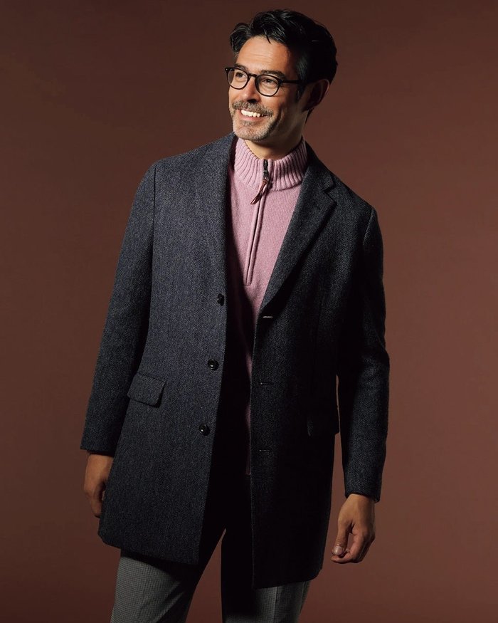 【ドゥクラッセ/DoCLASSE / MEN】のLOVAT(ラバット)英国ツイードチェスターコート インテリア・キッズ・メンズ・レディースファッション・服の通販 founy(ファニー) https://founy.com/ ファッション Fashion メンズファッション MEN クラシック Classic ツイード Tweed ビジネス 仕事 通勤 Business フラップ Flap ポケット Pocket メンズ Mens 冬 Winter 軽量 Lightweight |ID: prp329100004217664 ipo3291000000030268767