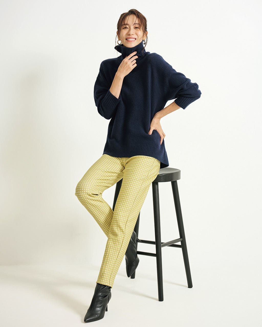 【ドゥクラッセ/DoCLASSE】の楽暖ベロアストレッチ・スリムテーパード72cm 人気、トレンドファッション・服の通販 founy(ファニー) ファッション Fashion レディースファッション Fashion for Women パンツ Pants & Trousers スリム Slim, Slim Fit タイツ Tights, Legwear テーパード Tapered, Tapered Pants ベロア Velour, Soft Velvet ポケット Pocket, Pocket Detail 冬 Winter / This Winter other-1|ID: prp329100004217696 ipo3291000000034686473