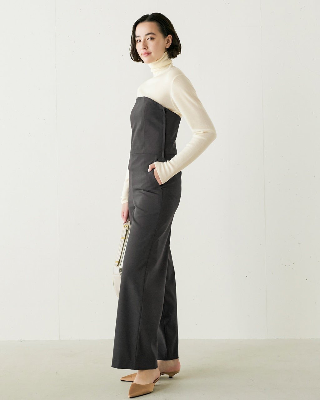 【ドゥクラッセ/DoCLASSE】のウール混ストレッチ・ビスチェオールインワン インテリア・キッズ・メンズ・レディースファッション・服の通販 founy(ファニー) 　ファッション　Fashion　レディースファッション　Fashion for Women　ワンピース　Dresses　オールインワン・ワンピース　Dresses and Jumpsuits　インナー　Innerwear　コンパクト　Compact, Small Size　ジャケット　Jacket, Outerwear　タートル　Turtleneck, Turtle Collar　パーティ　Party, Party Style　ボトム　Bottoms, Lower Wear　ワイド　Wide, Wide Fit　定番　Standard, Basic Item　グレー|ID: prp329100004231164 ipo3291000000034725326