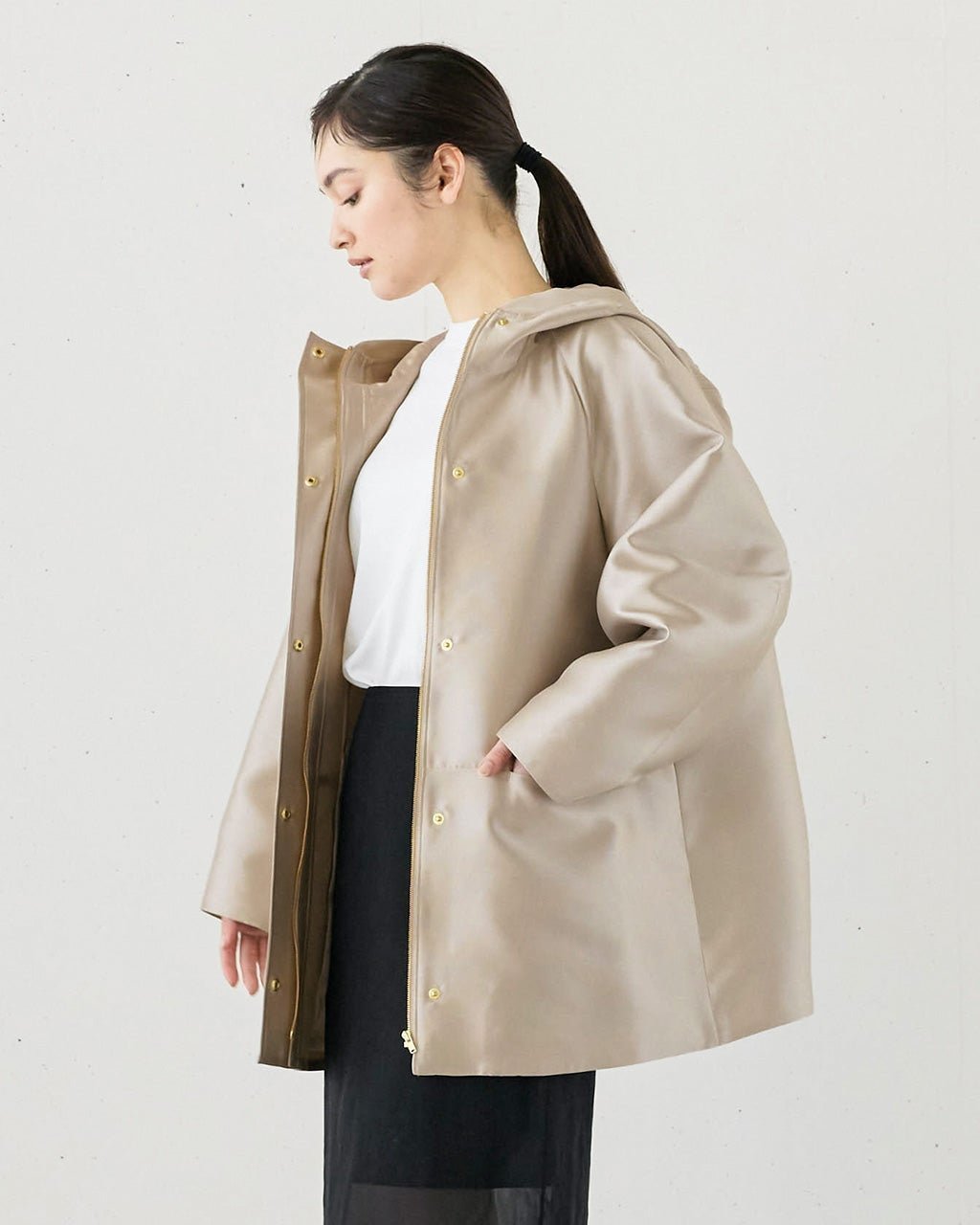 【ドゥクラッセ/DoCLASSE】のイタリアンタフタ・フードジャケット 人気、トレンドファッション・服の通販 founy(ファニー) 　ファッション　Fashion　レディースファッション　Fashion for Women　アウター　Coat / Outerwear Collection　レディースジャケット・軽アウター　Jackets　新作・新入荷　New Arrivals / New In　イタリア　Italy　シルク　Silk, 100% Silk　ジャケット　Jacket, Outerwear　タフタ　Taffeta, Structured Fabric　 other-1|ID: prp329100004310277 ipo3291000000032636551
