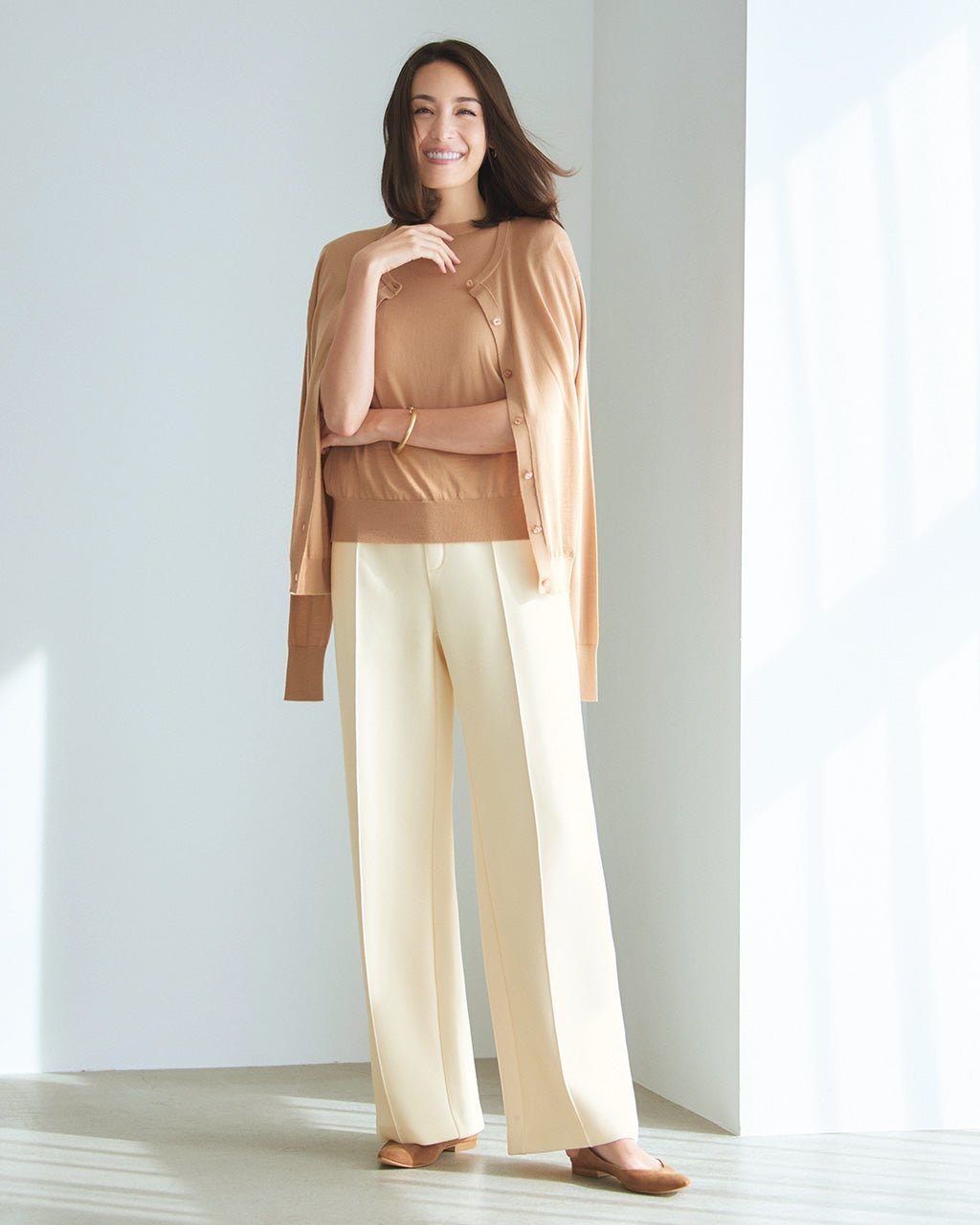 【ドゥクラッセ/DoCLASSE】の綾目ダンボールニット・ピンタックワイドパンツ インテリア・キッズ・メンズ・レディースファッション・服の通販 founy(ファニー) ファッション Fashion レディースファッション Fashion for Women パンツ Pants & Trousers おすすめ Recommended / Our Picks カットソー Cut and Sewn Top セットアップ Set-Up, Coordinated Outfit フロント Front, Front Design ワイド Wide, Wide Fit エレガント 上品 Elegant エクルー|ID: prp329100004350810 ipo3291000000034630058